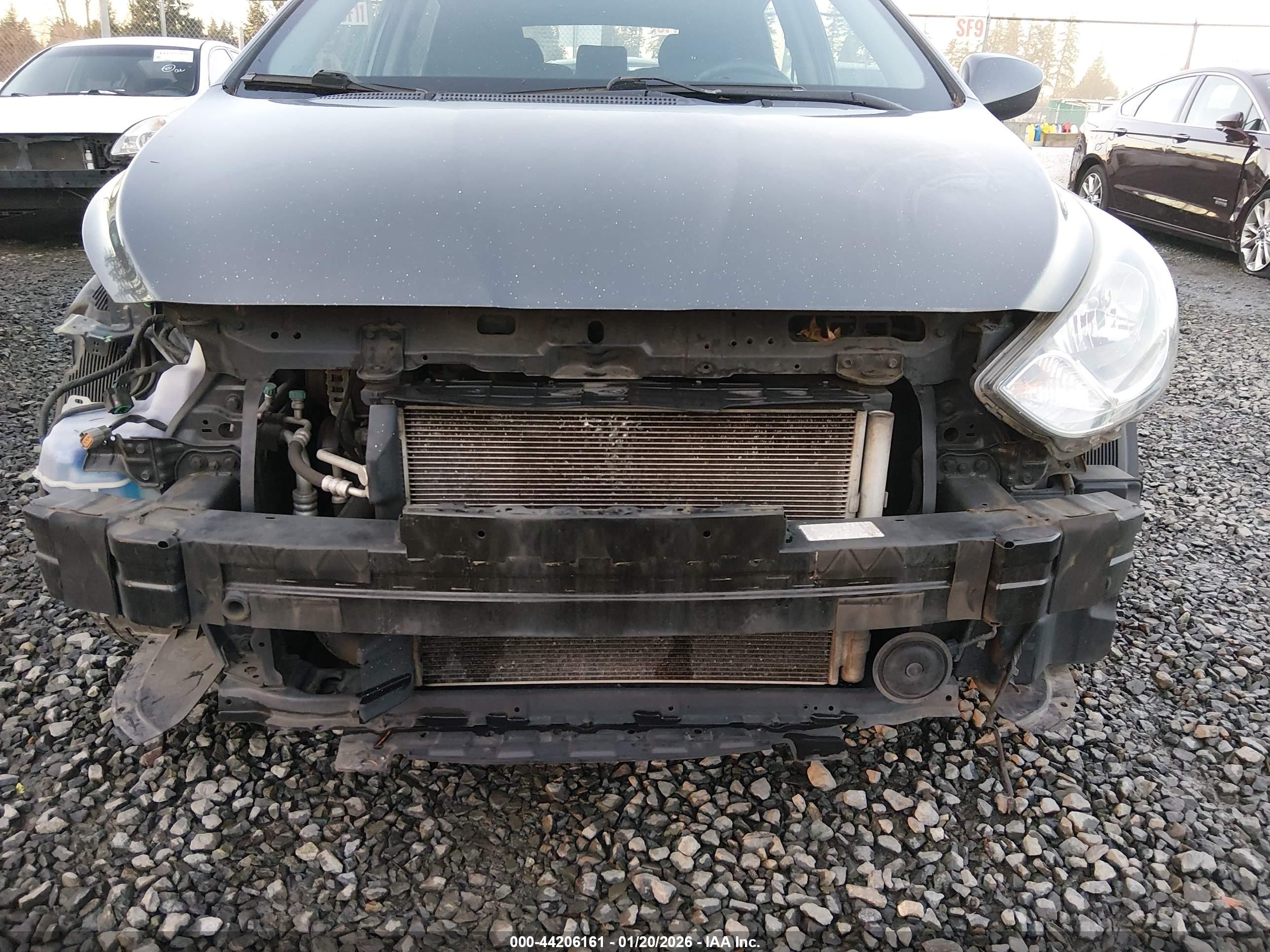 HYUNDAI ACCENT image 6
