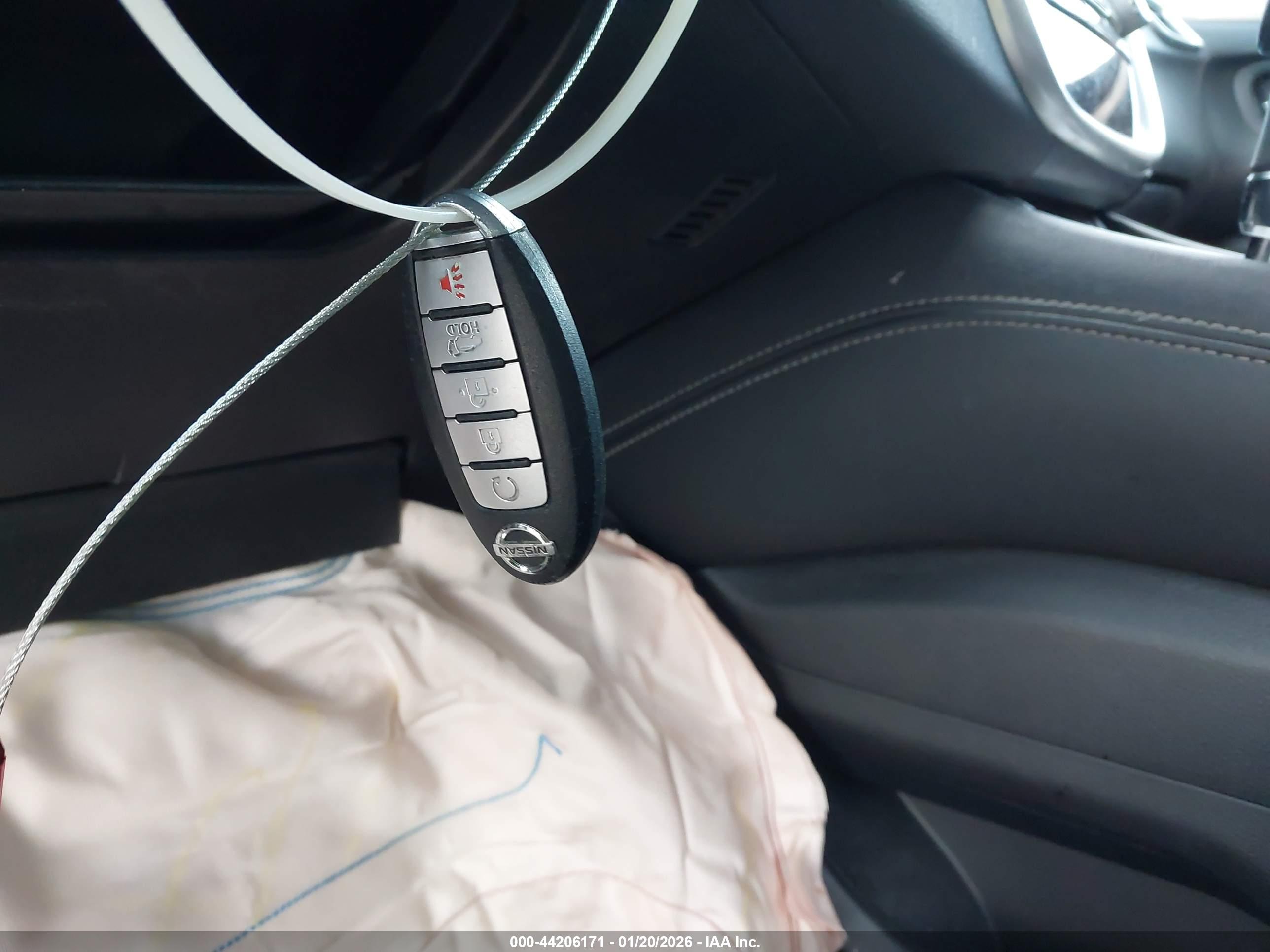 NISSAN MURANO image 11