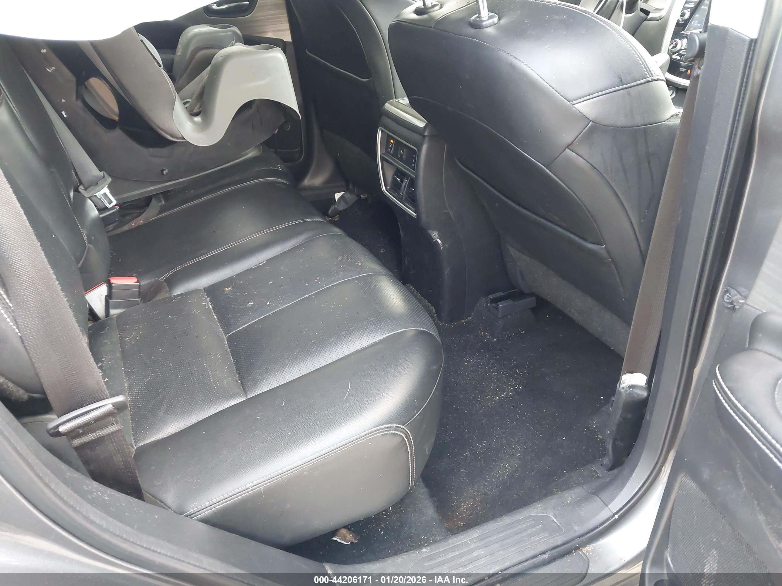 NISSAN MURANO image 8