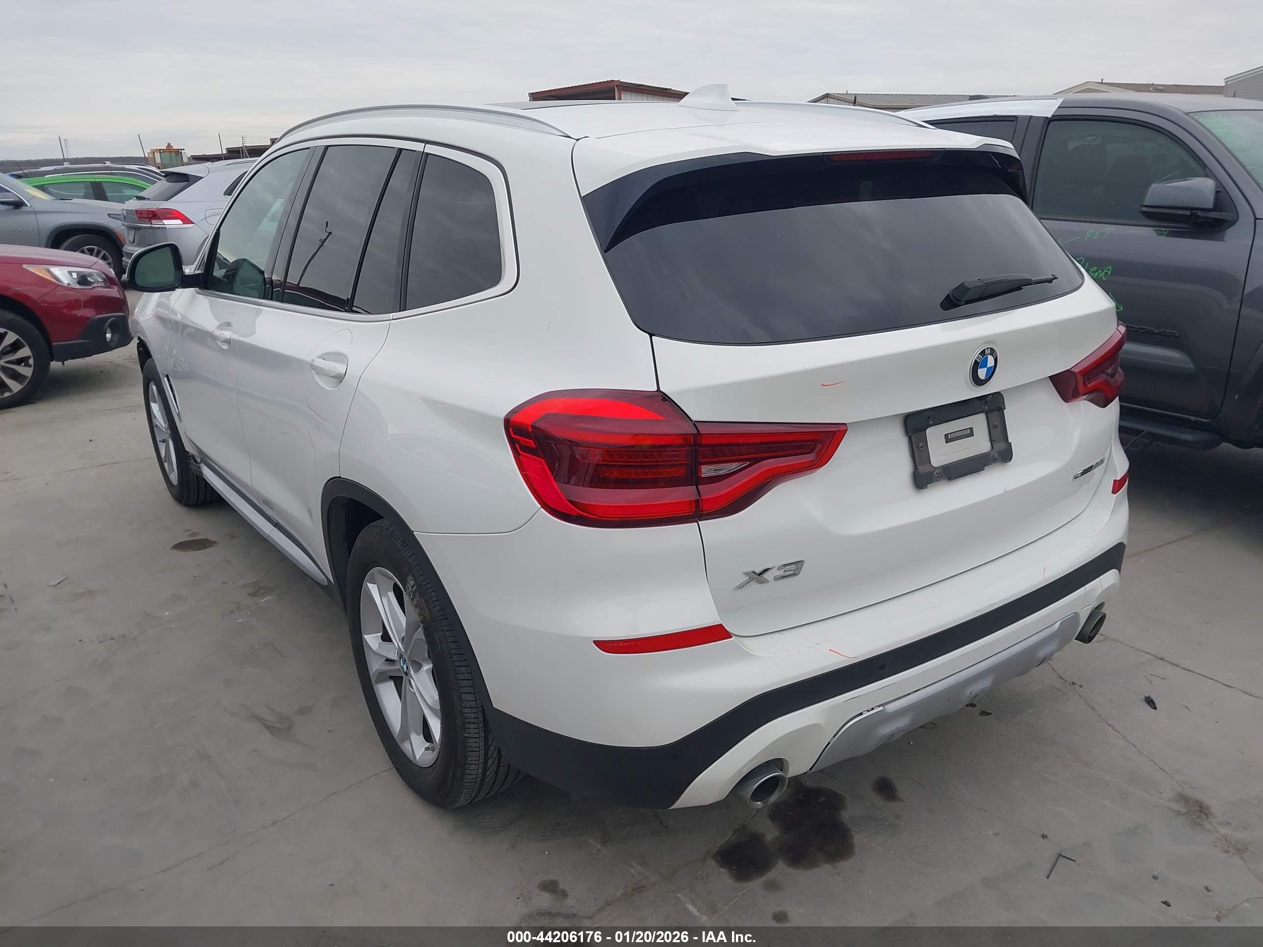 BMW X3 image 3