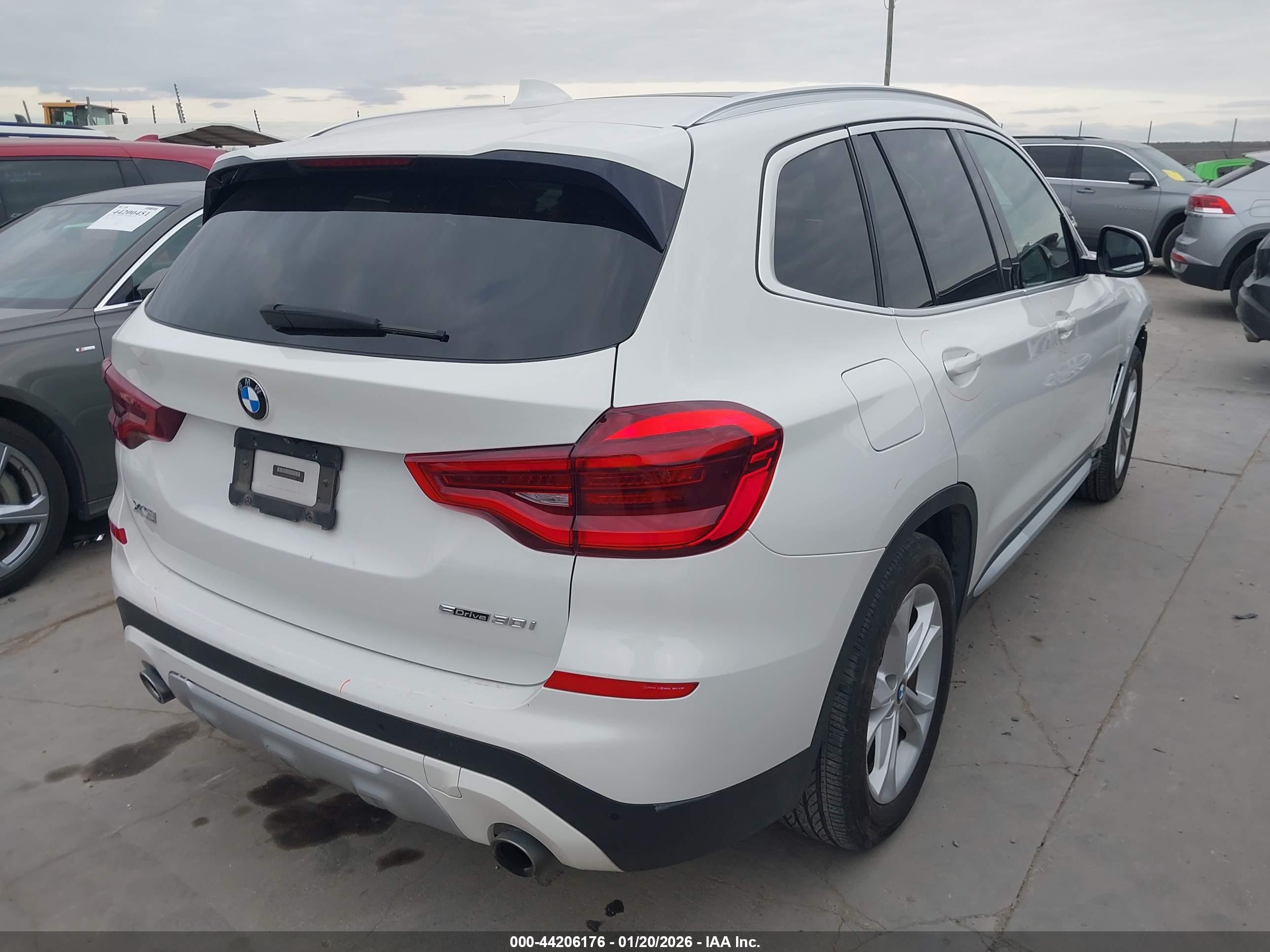 BMW X3 image 4