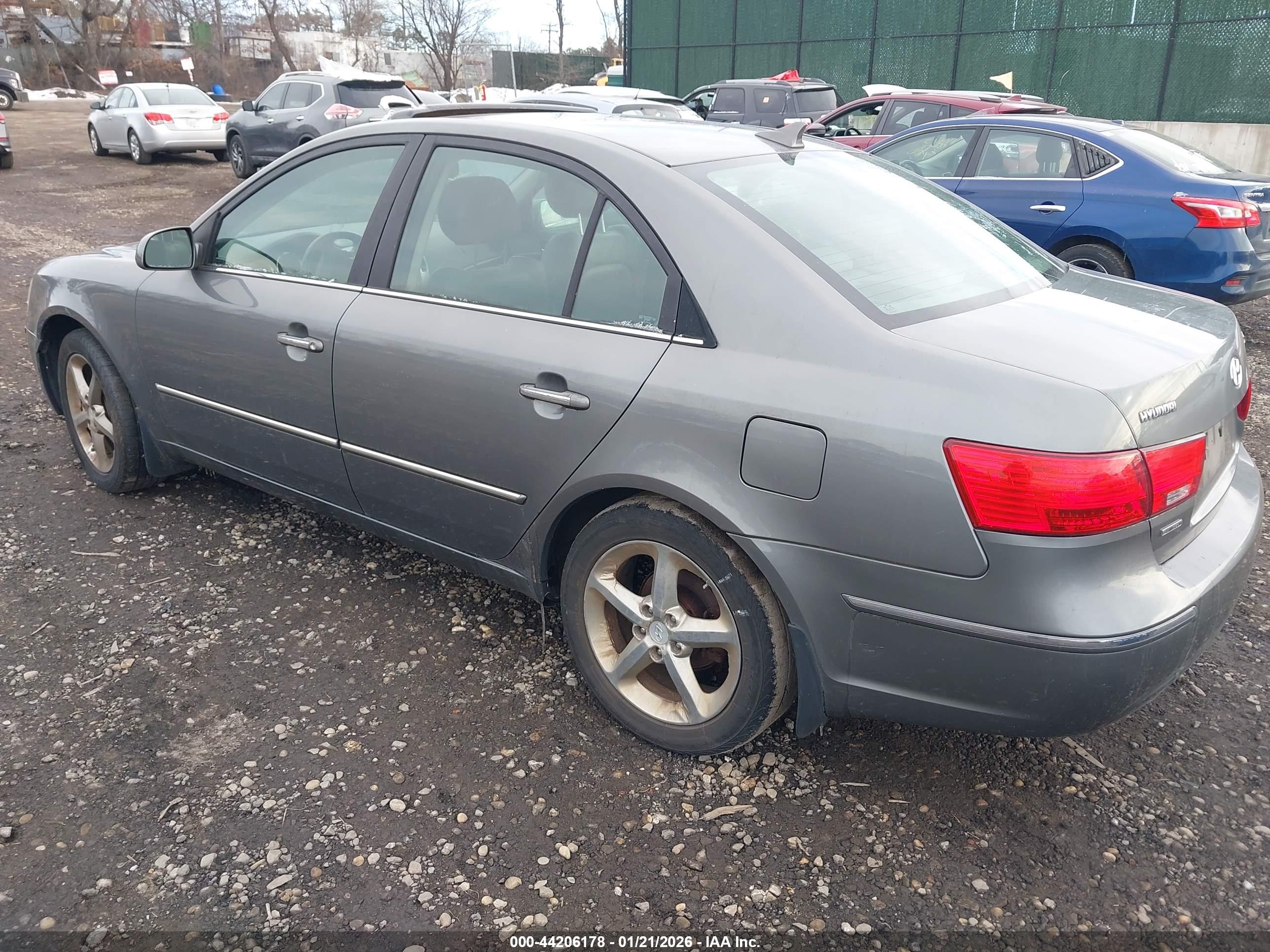 HYUNDAI SONATA image 3