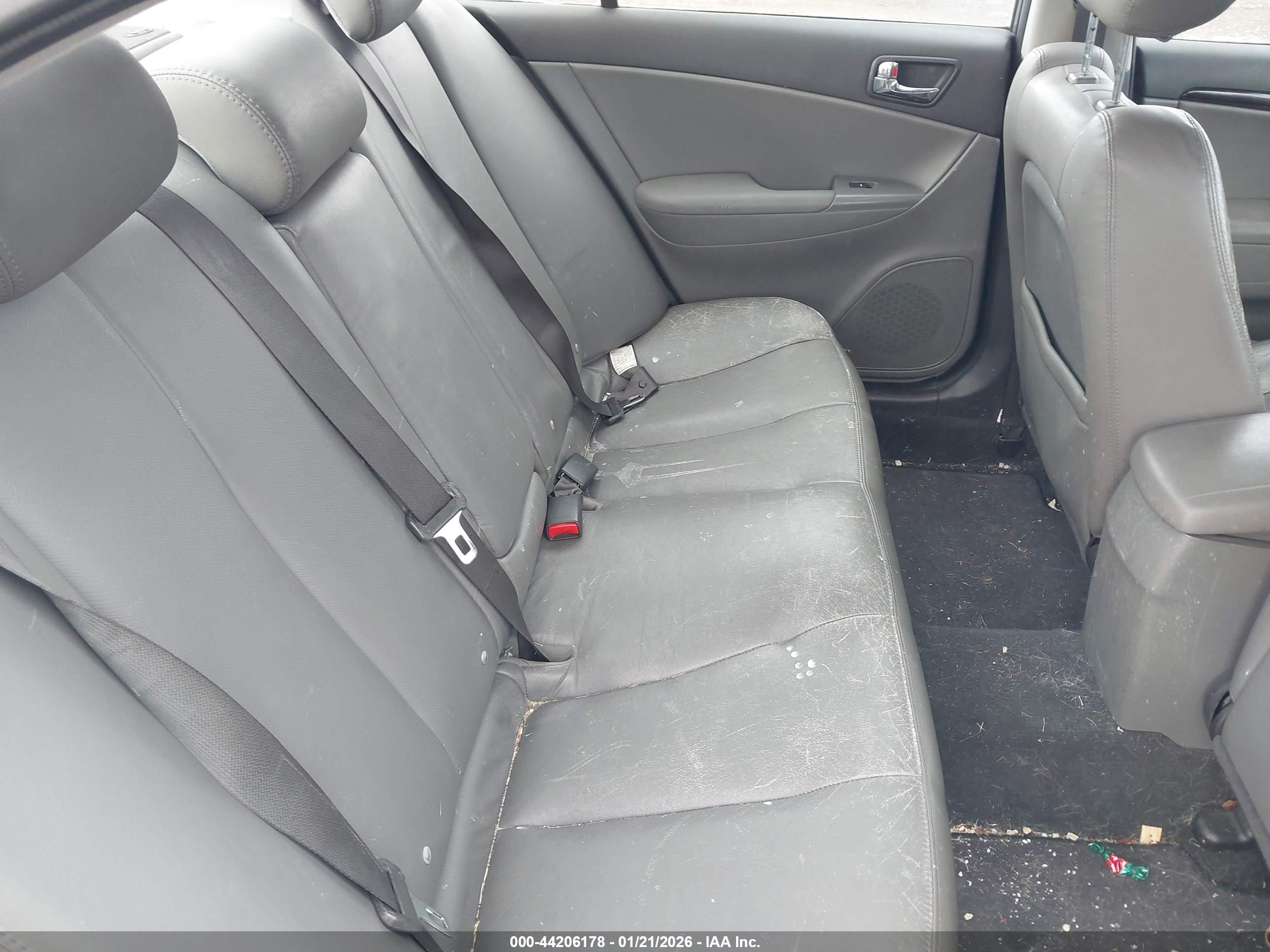 HYUNDAI SONATA image 8