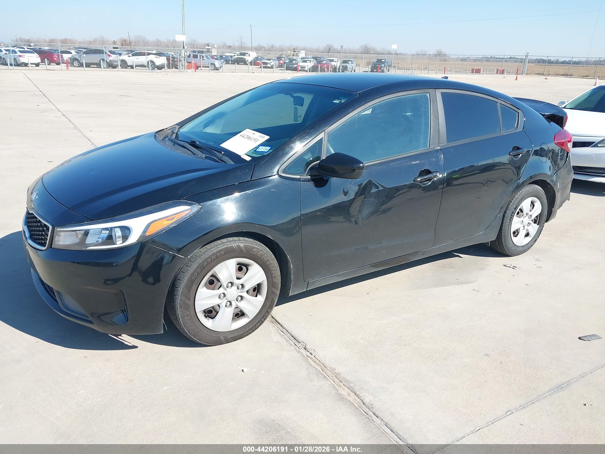 KIA FORTE image 2