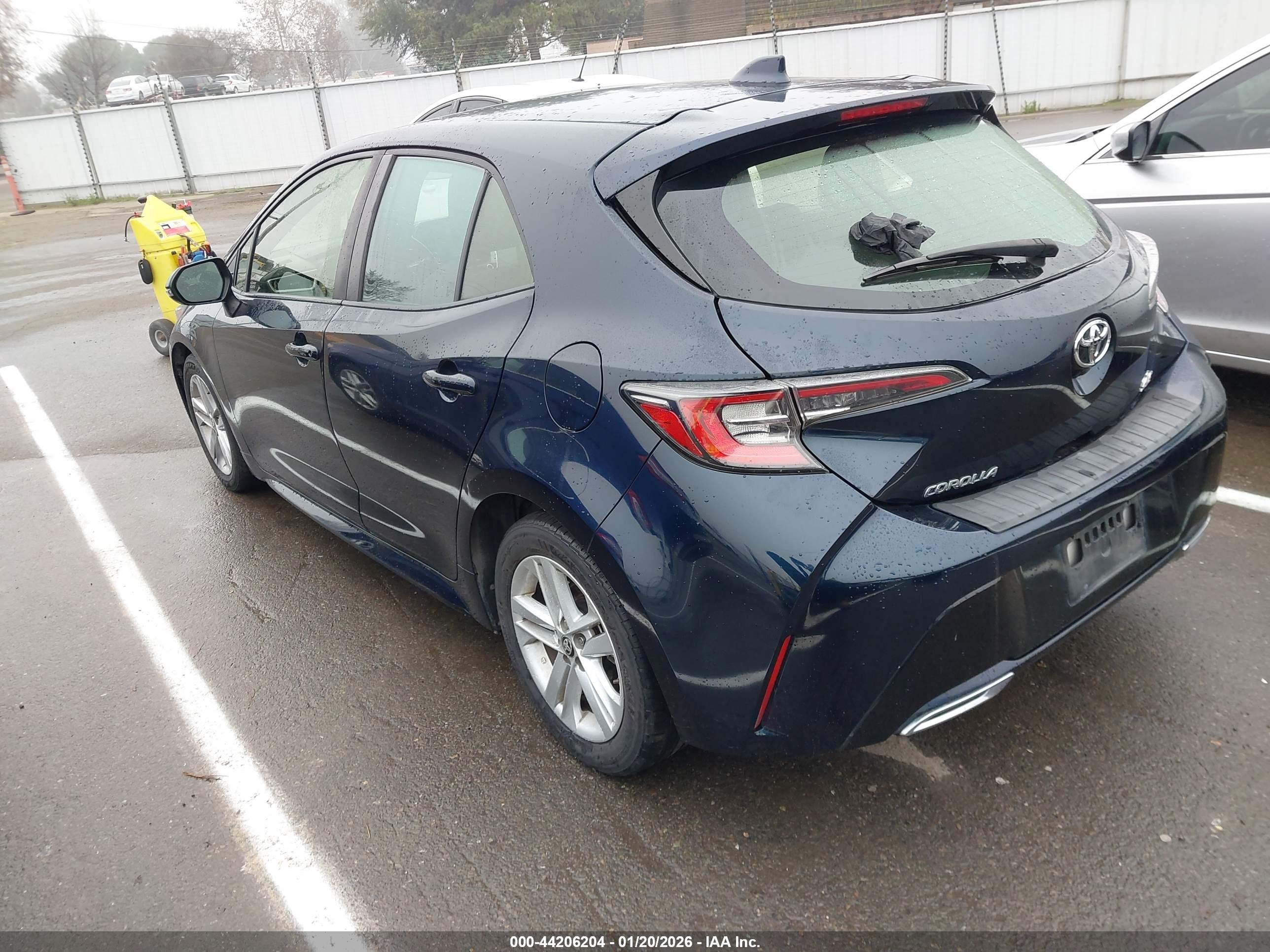 TOYOTA COROLLA image 3