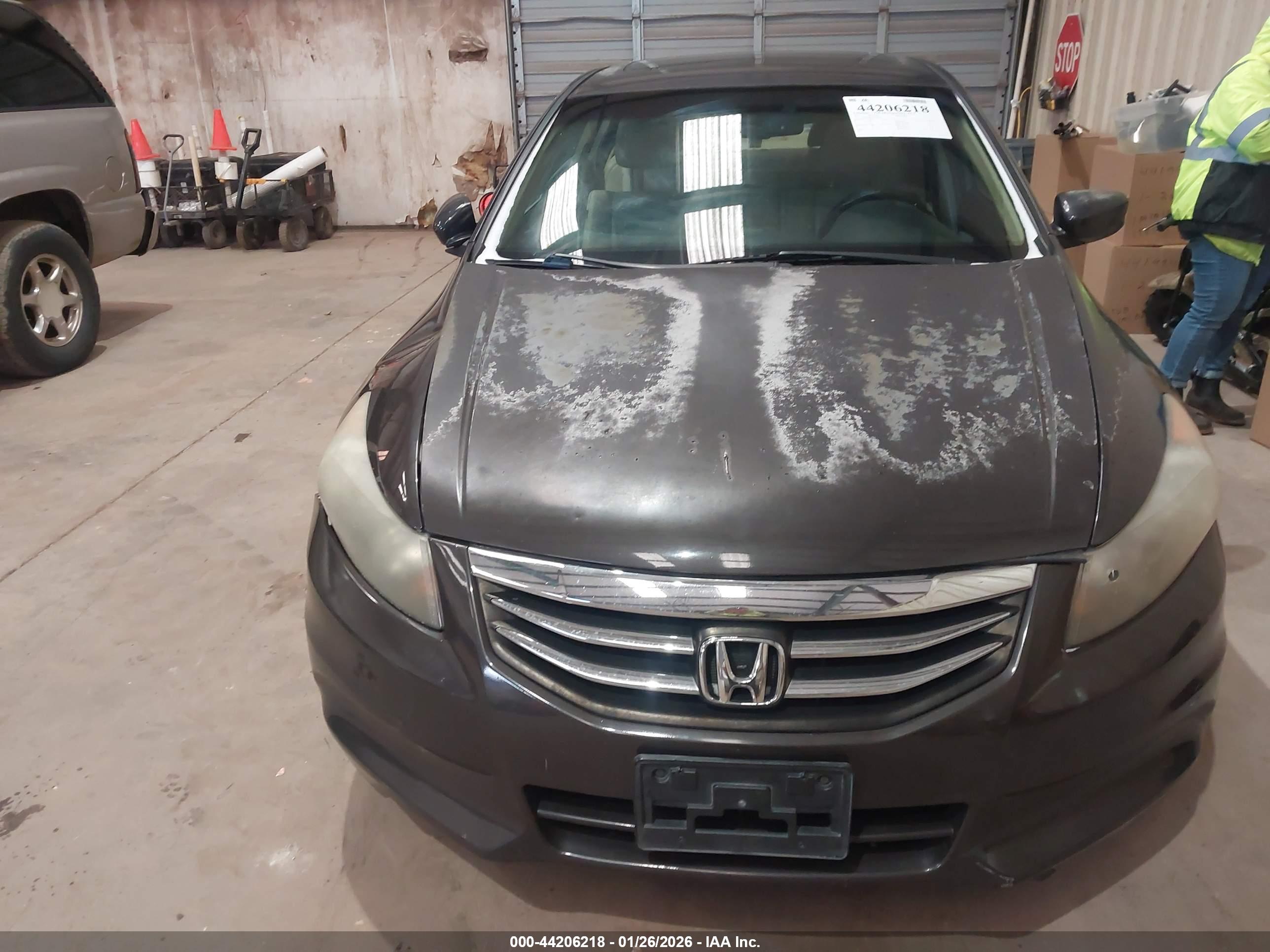 HONDA ACCORD image 6