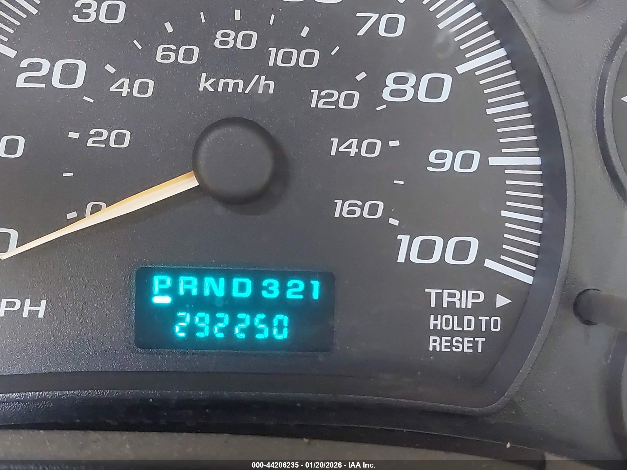 CHEVROLET EXPRESS image 7
