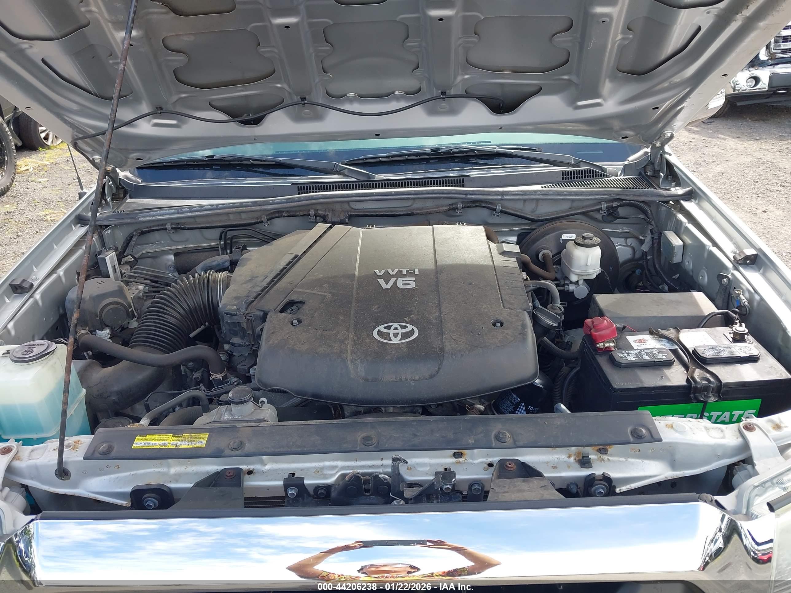 TOYOTA TACOMA image 10
