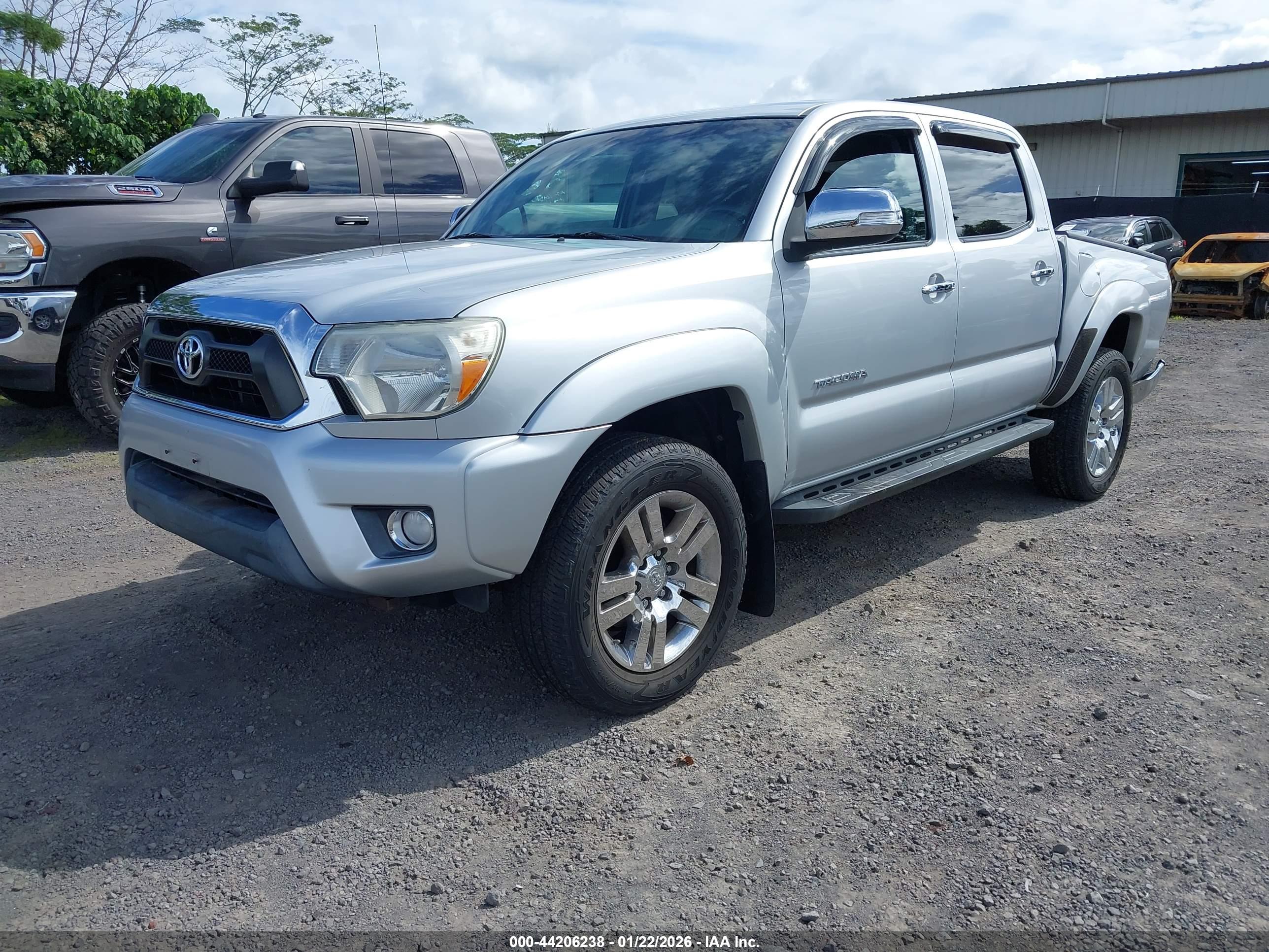 TOYOTA TACOMA image 2