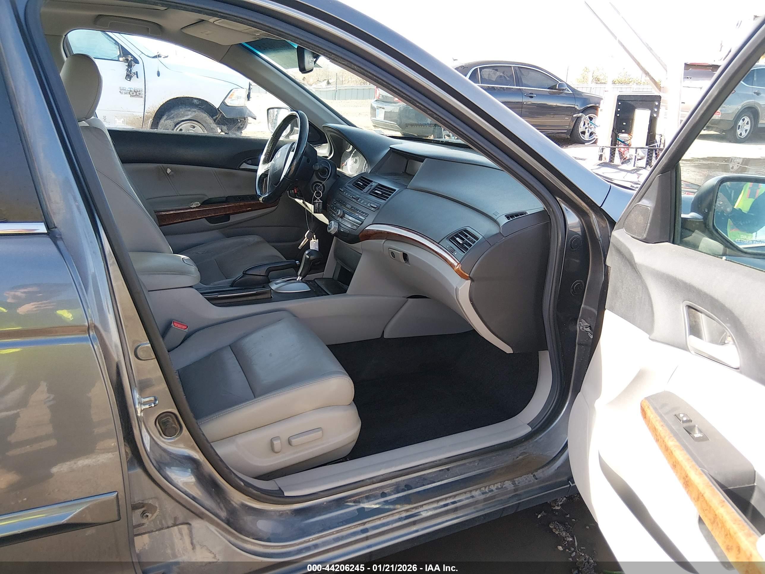 HONDA ACCORD image 5