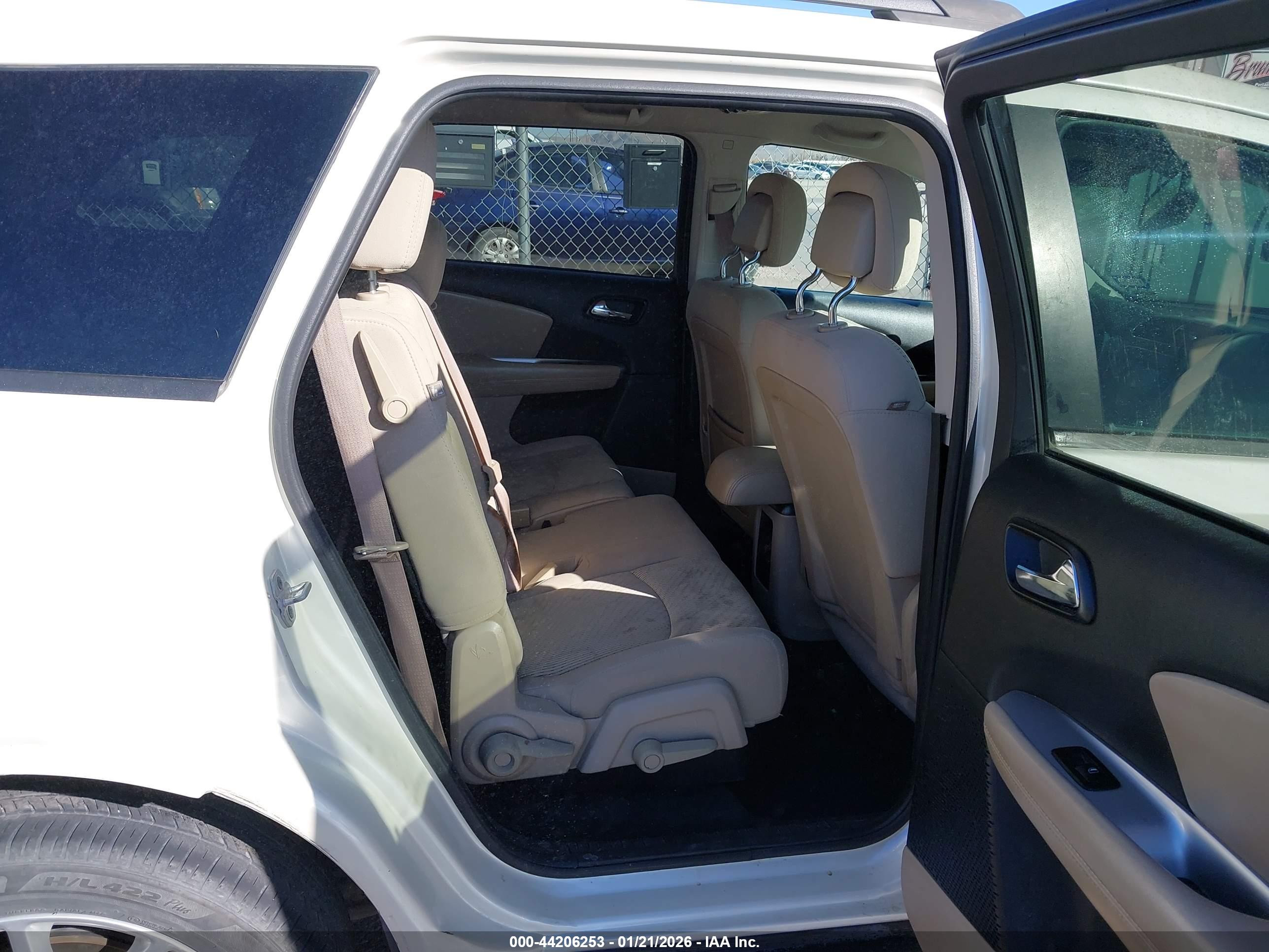 DODGE JOURNEY image 8