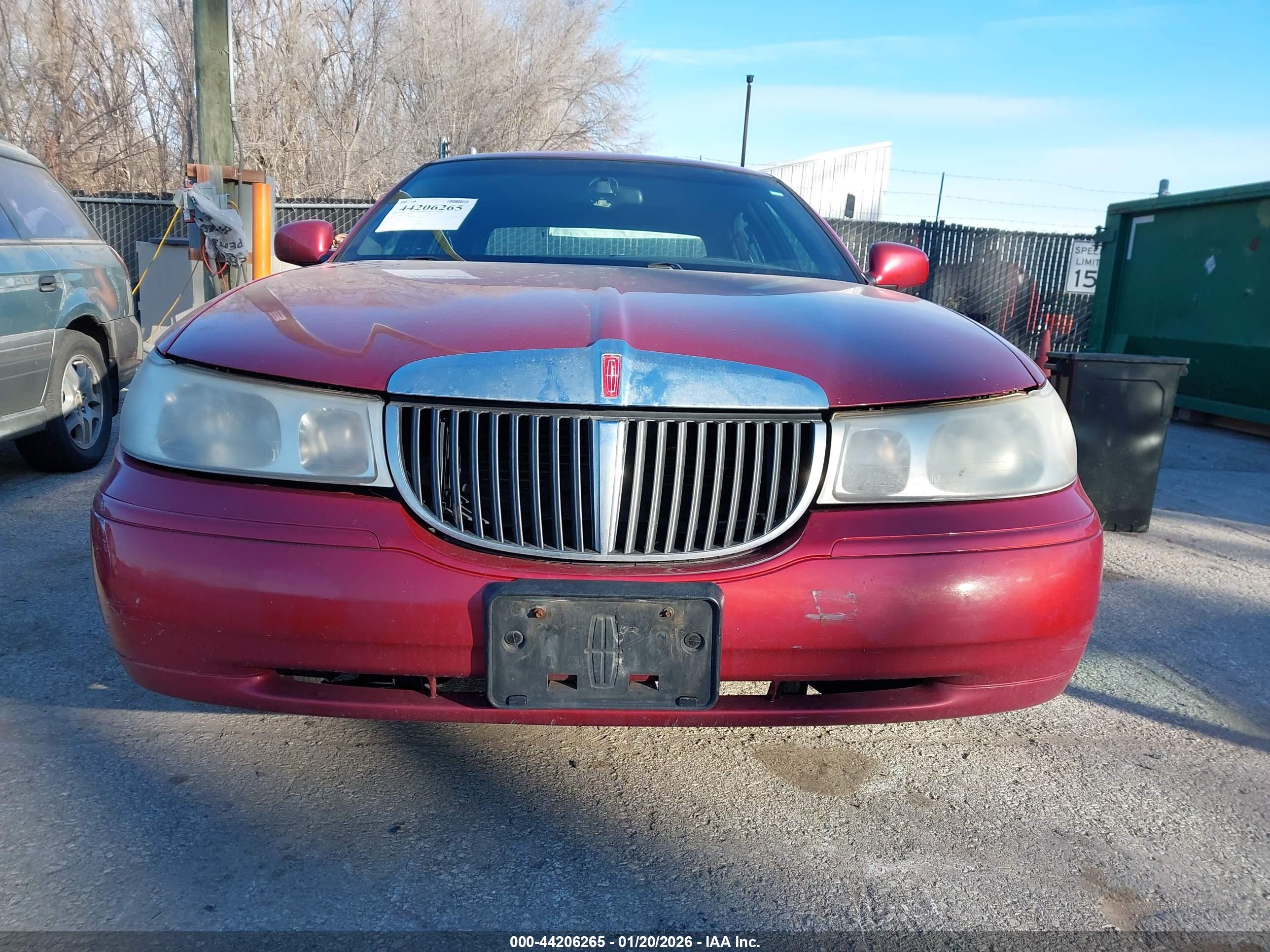 LINCOLN TOWN image 6