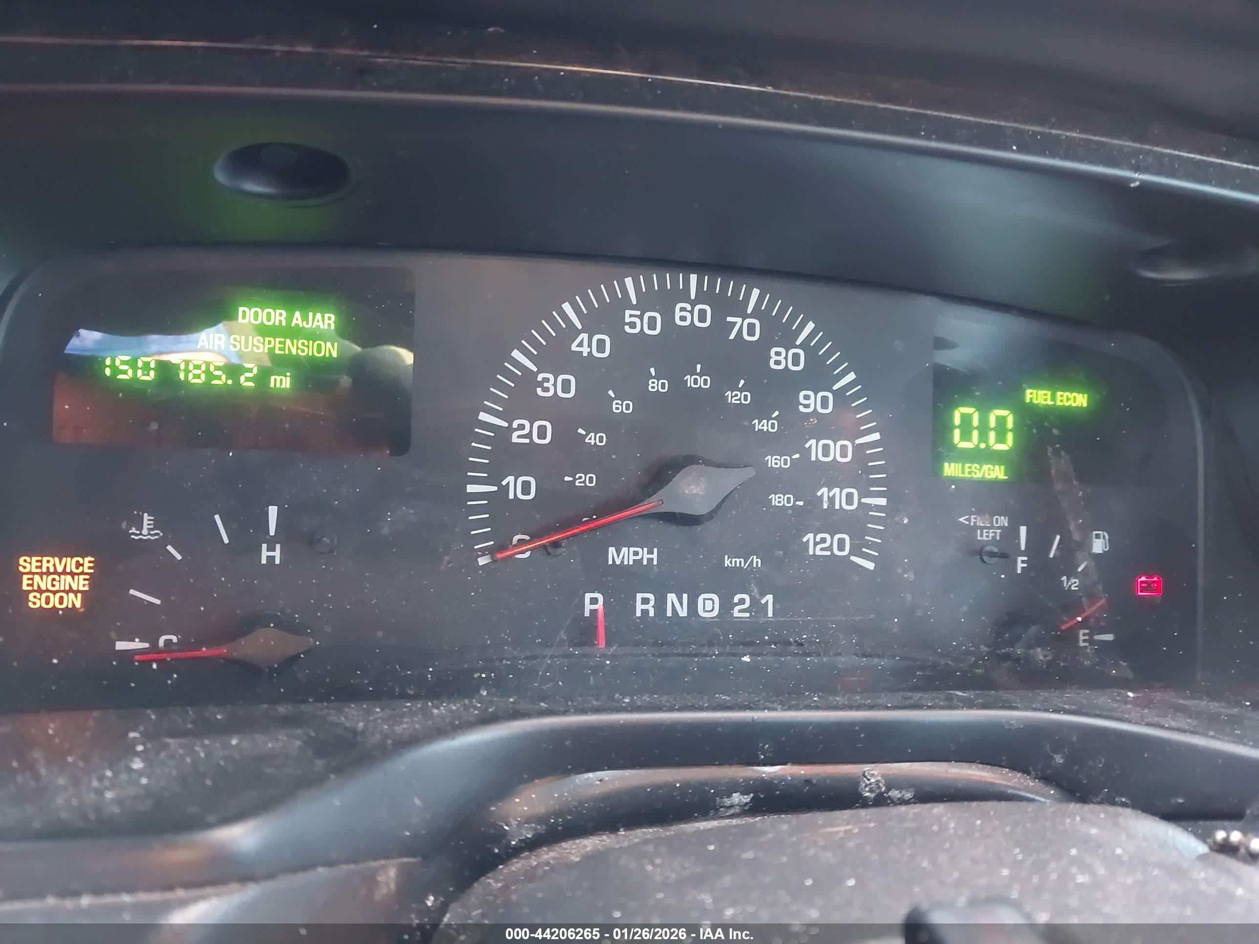 LINCOLN TOWN image 7