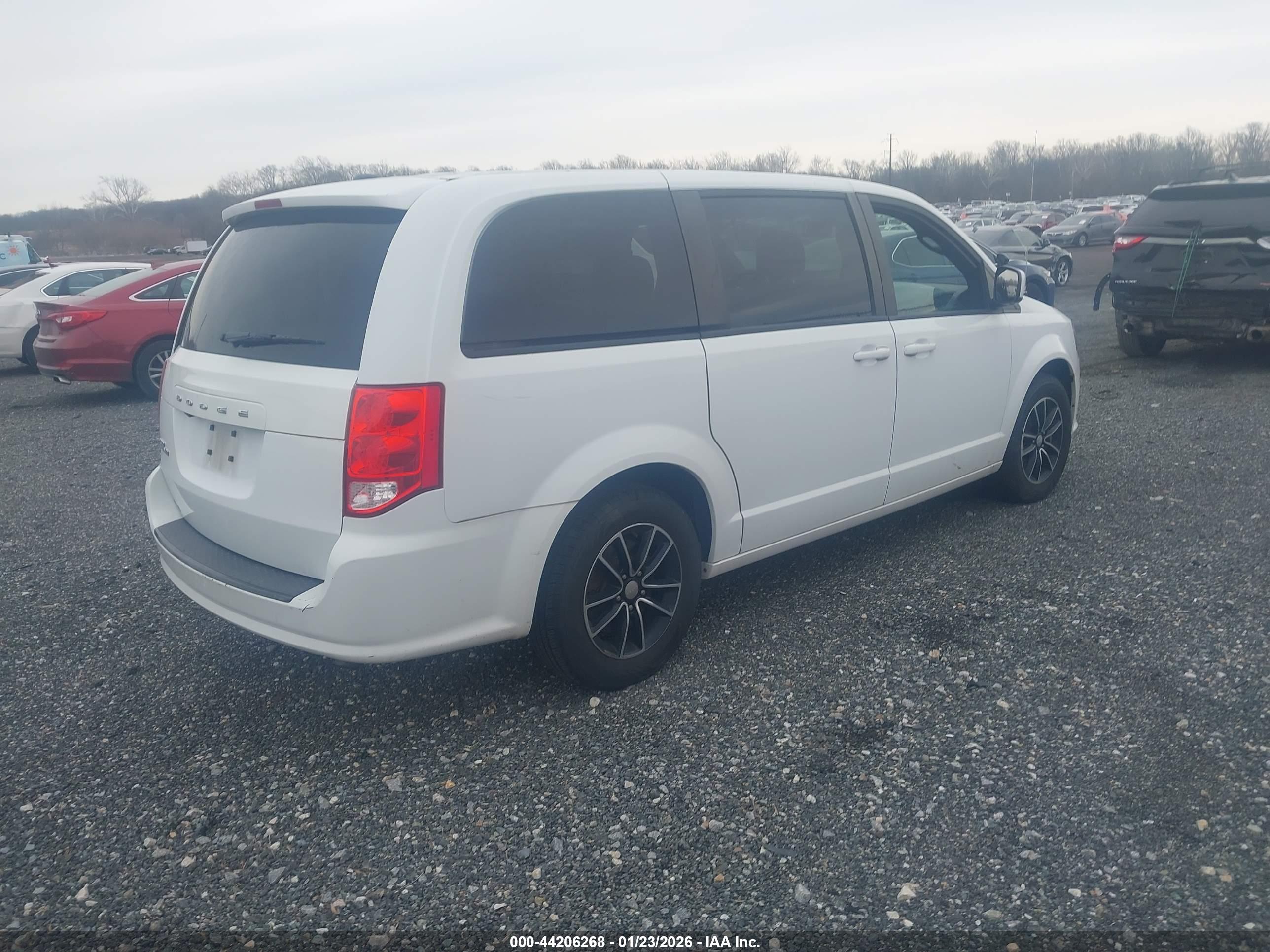 DODGE GRAND image 4