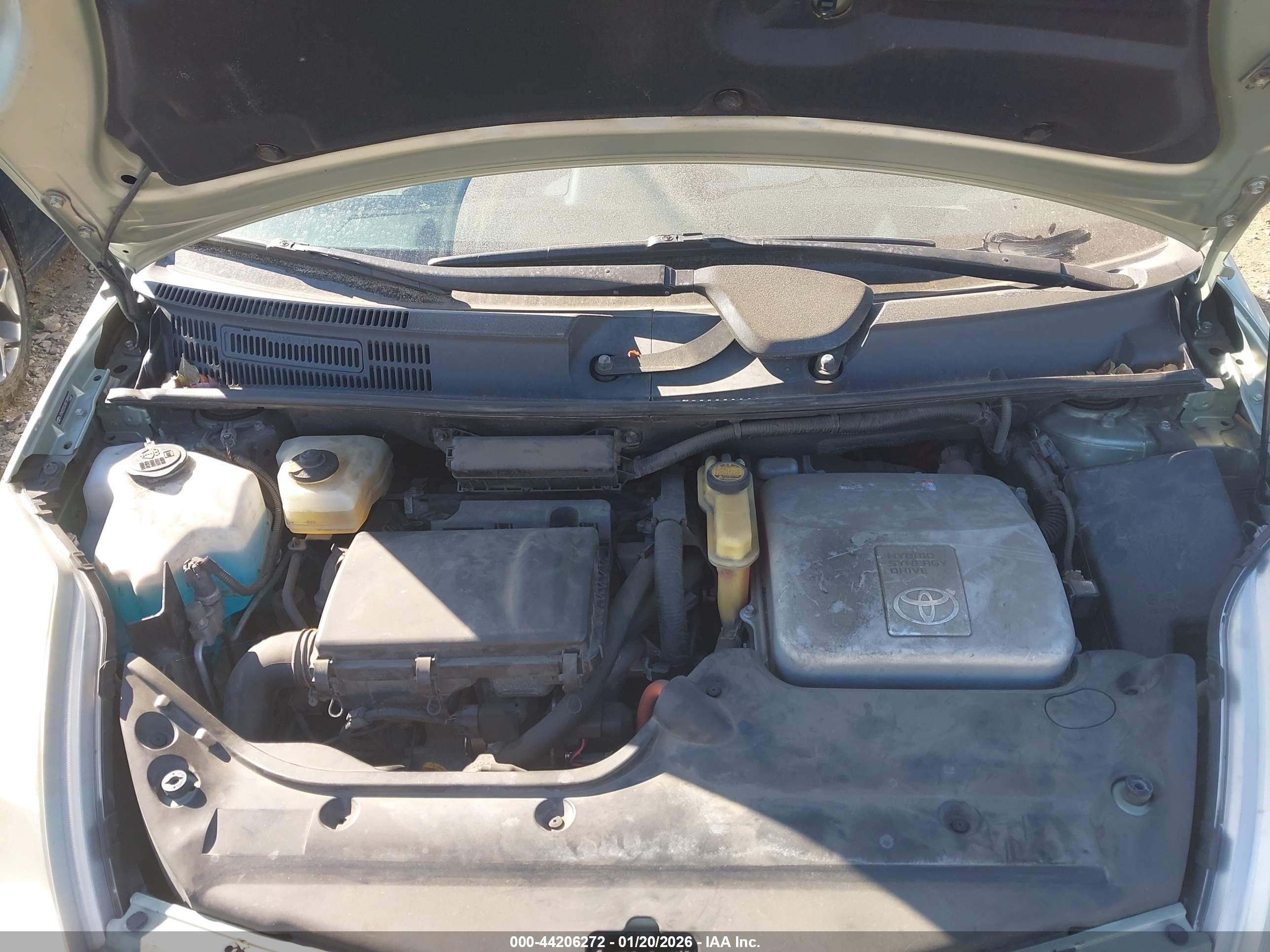 TOYOTA PRIUS image 10