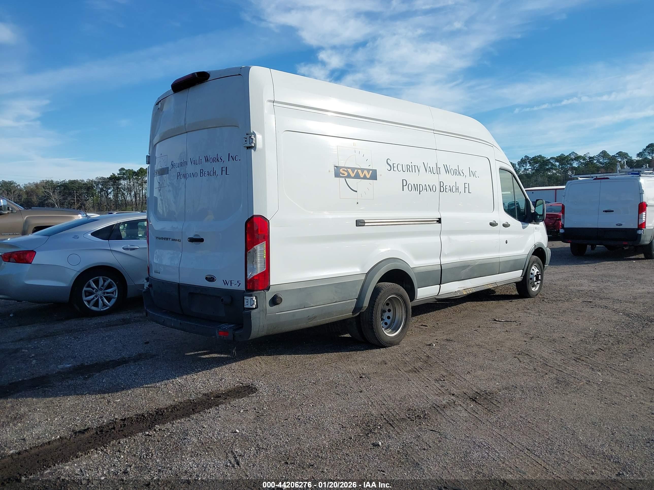 FORD TRANSIT-350 image 4