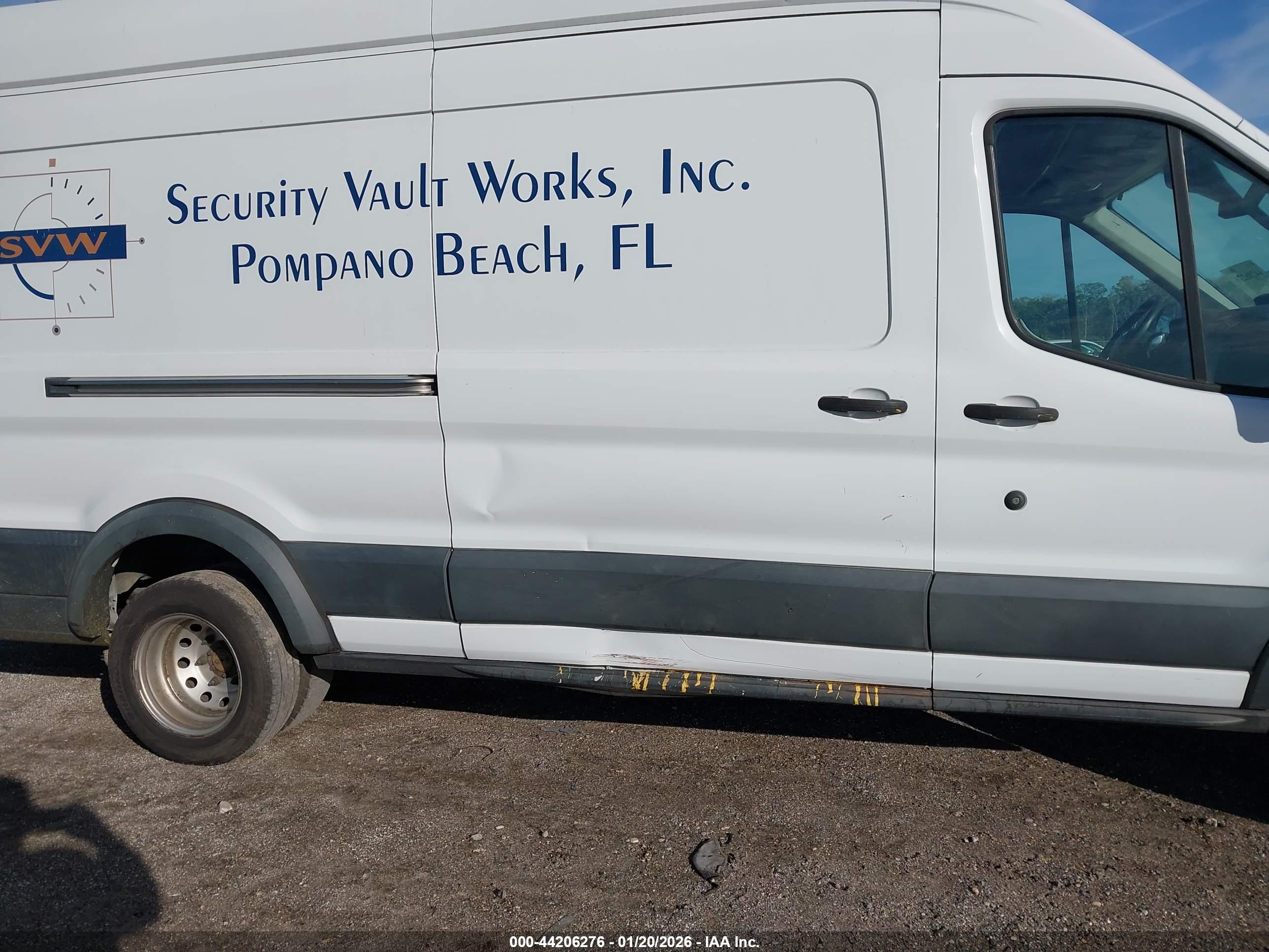 FORD TRANSIT-350 image 6