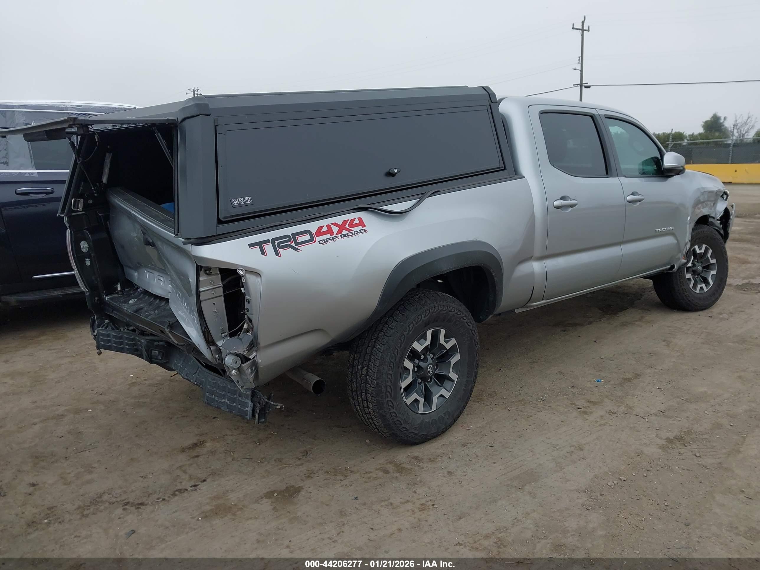 TOYOTA TACOMA image 4