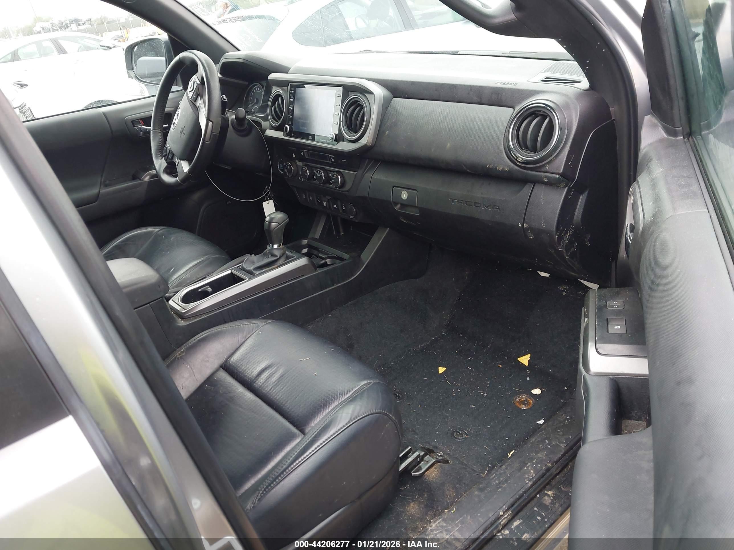 TOYOTA TACOMA image 5