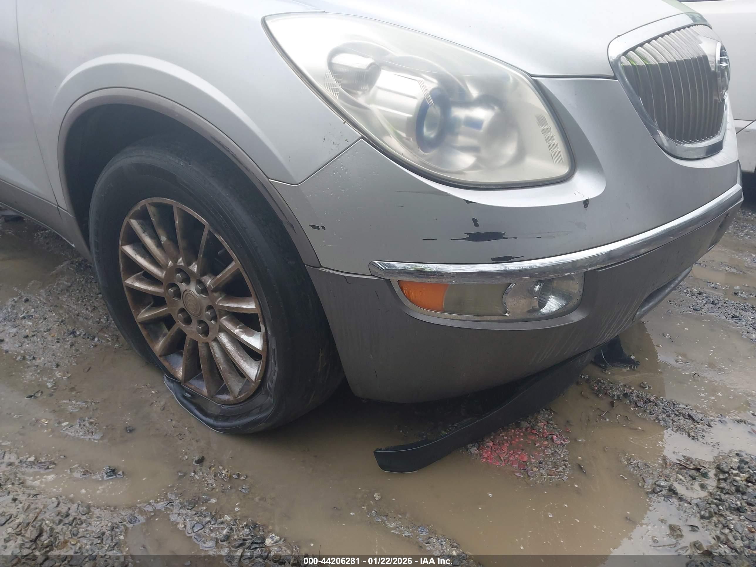 BUICK ENCLAVE image 6