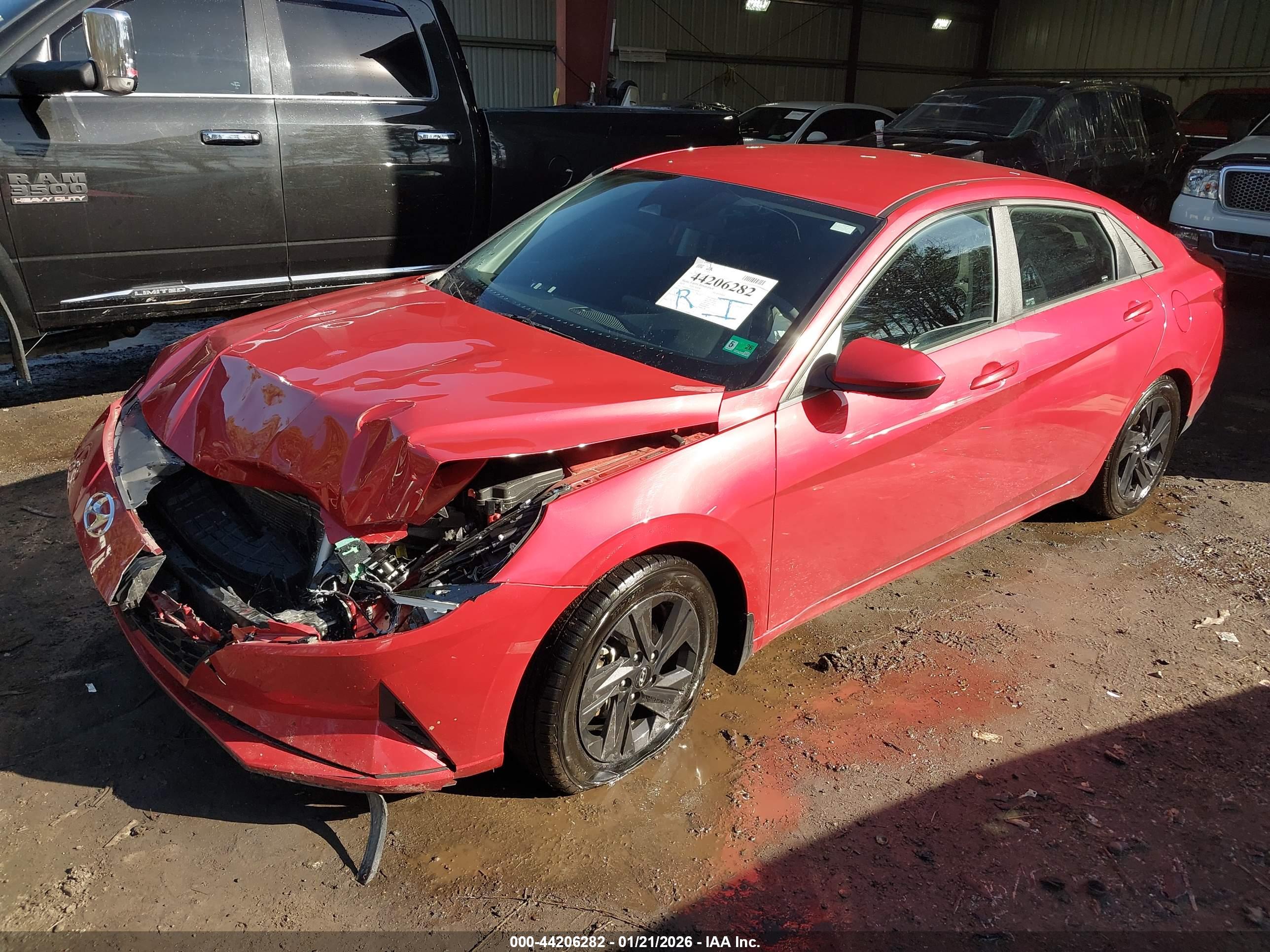 HYUNDAI ELANTRA image 2