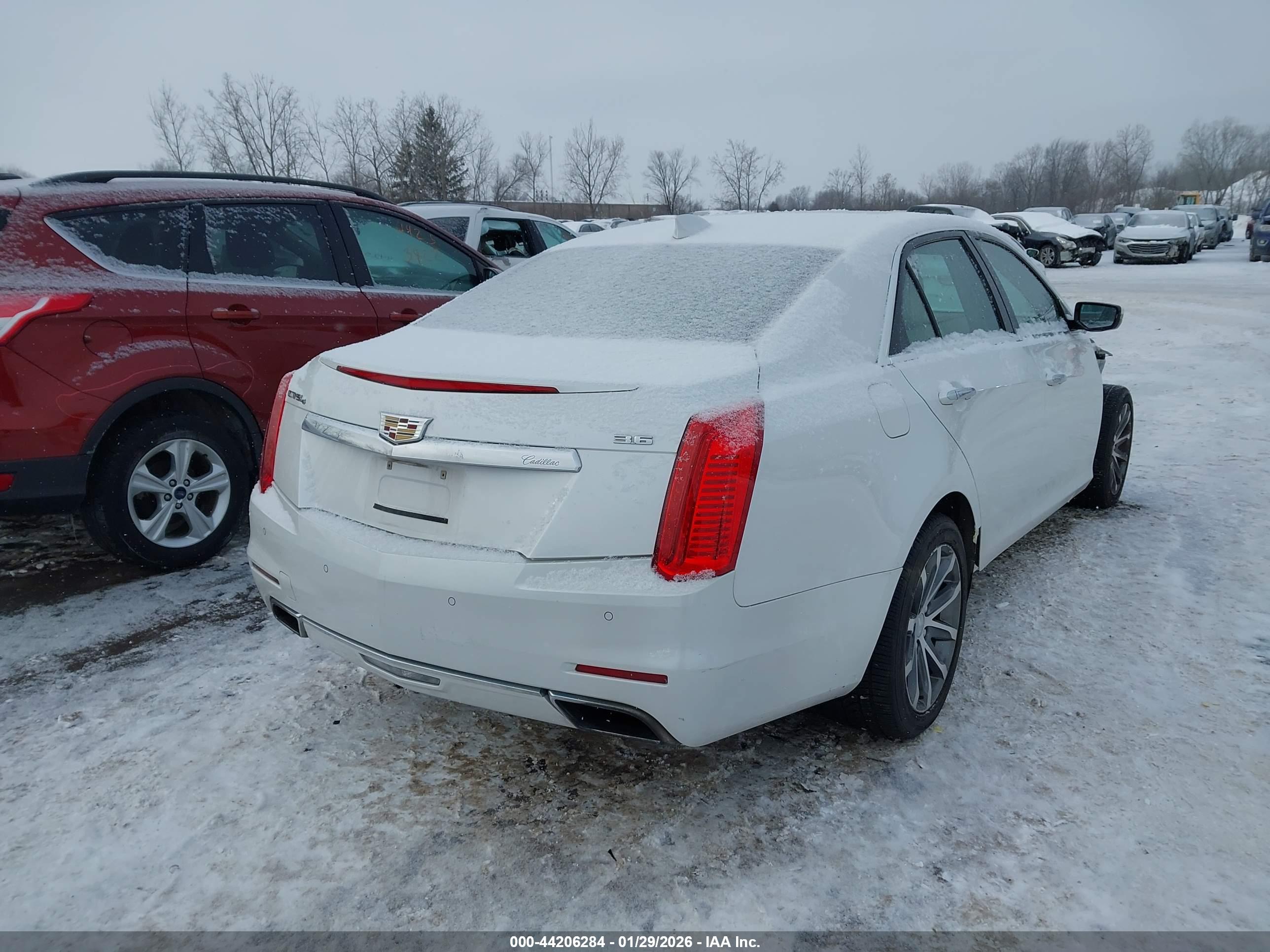 CADILLAC CTS image 4
