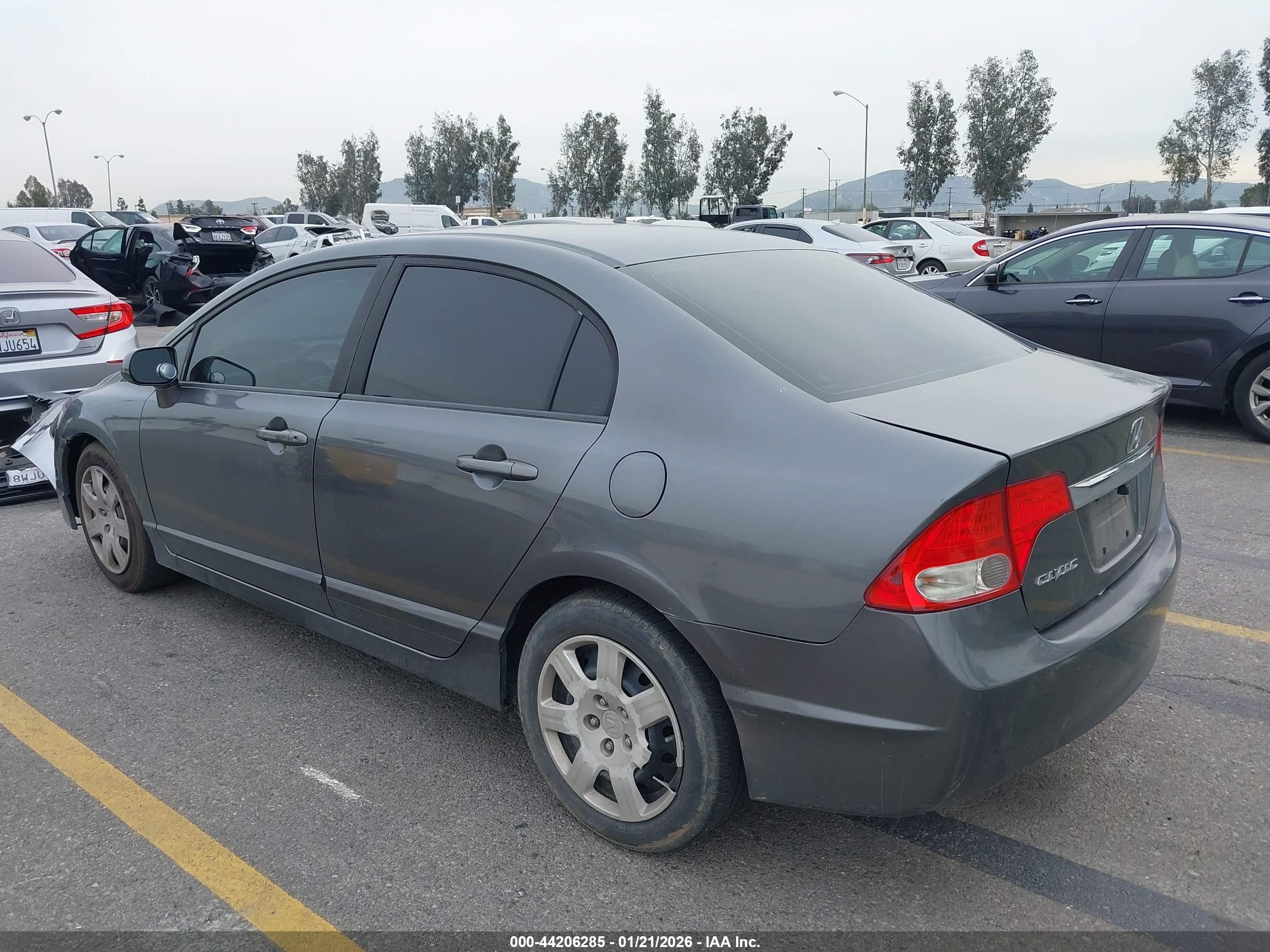 HONDA CIVIC image 3