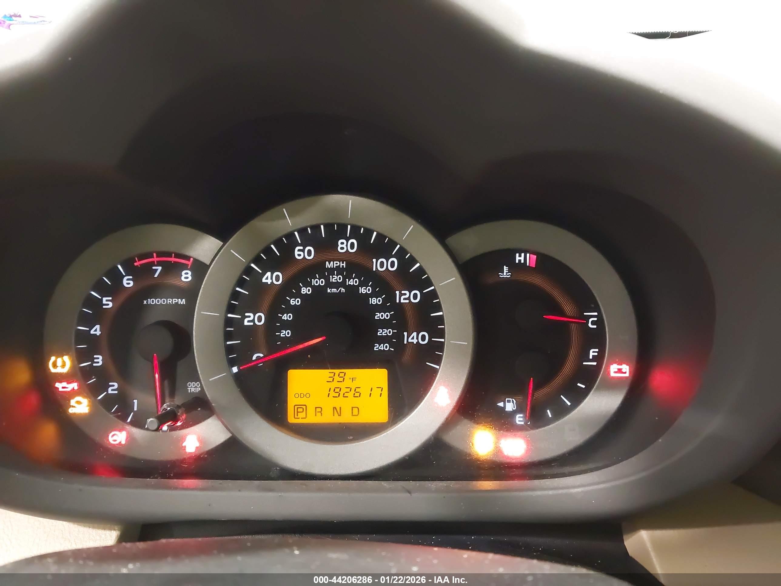 TOYOTA RAV4 image 7