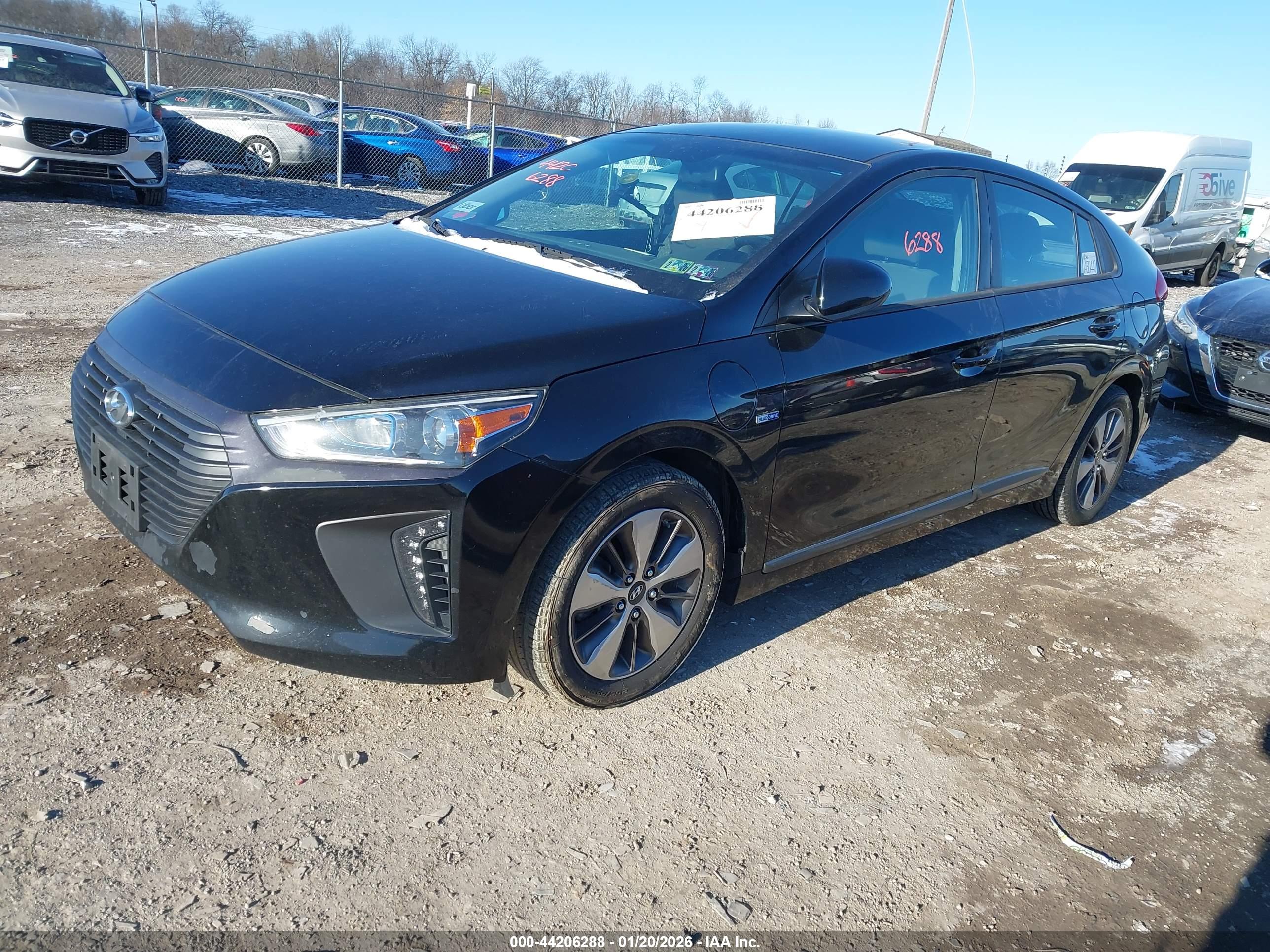 HYUNDAI IONIQ image 2
