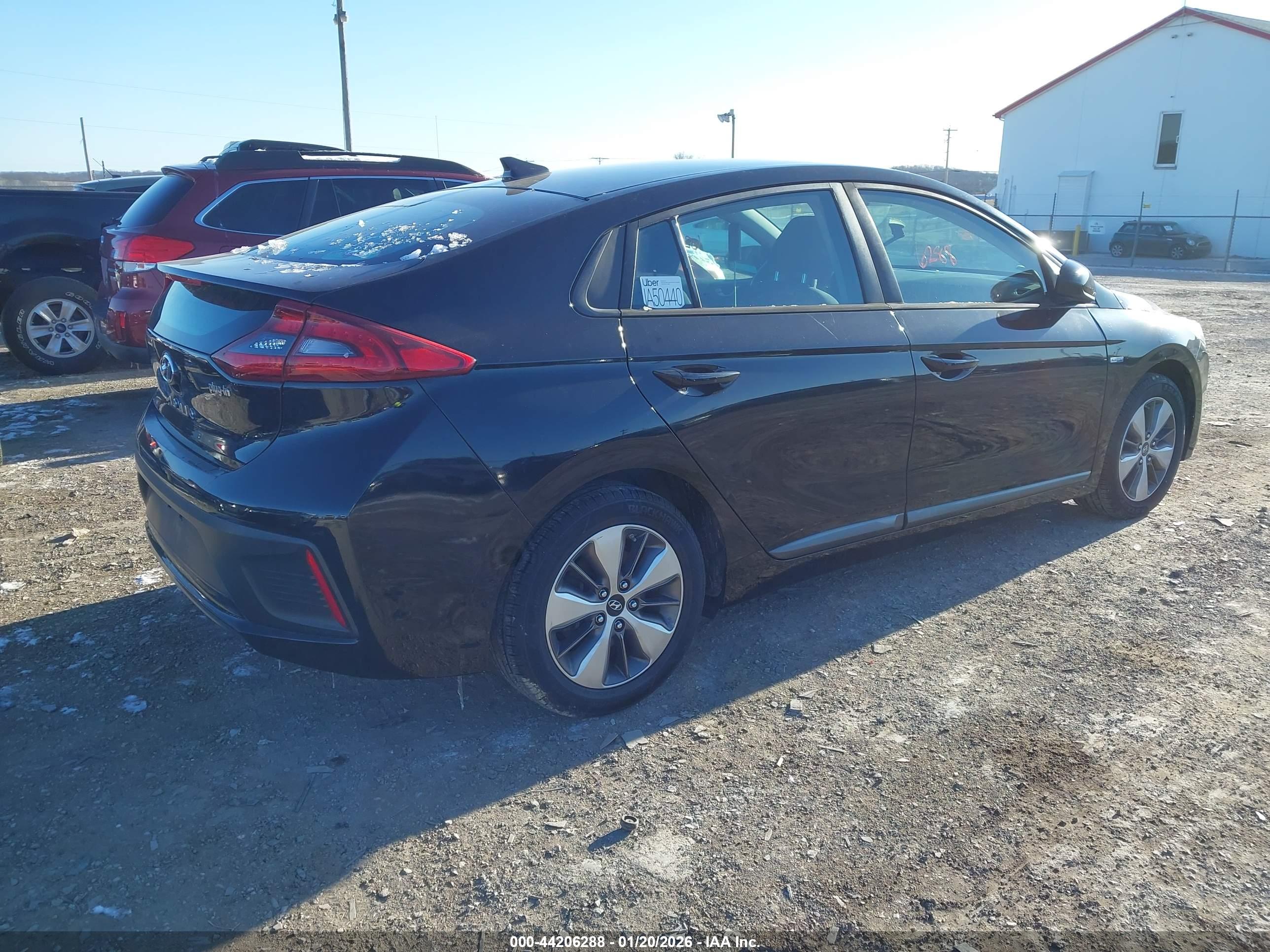 HYUNDAI IONIQ image 4