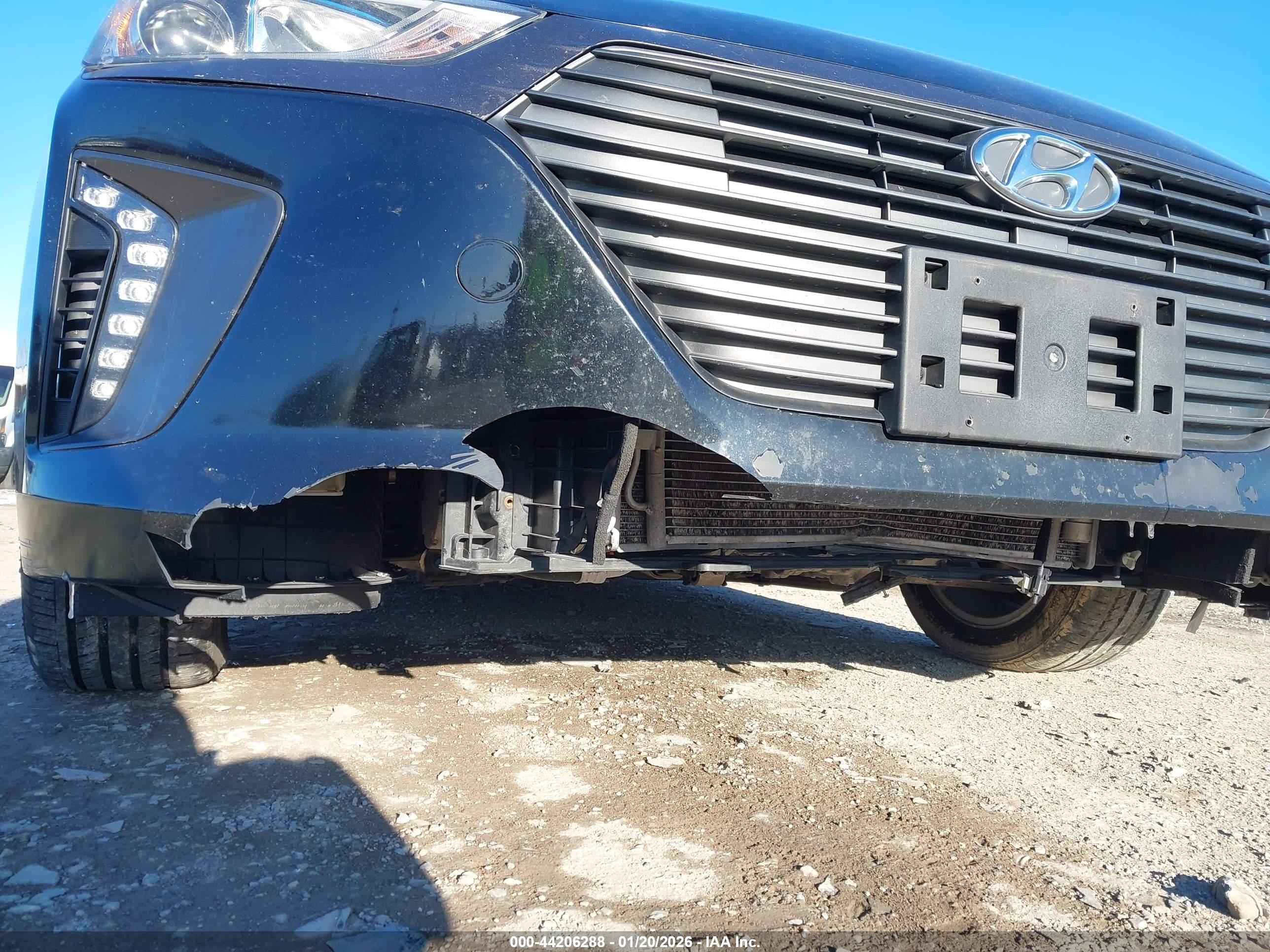 HYUNDAI IONIQ image 6