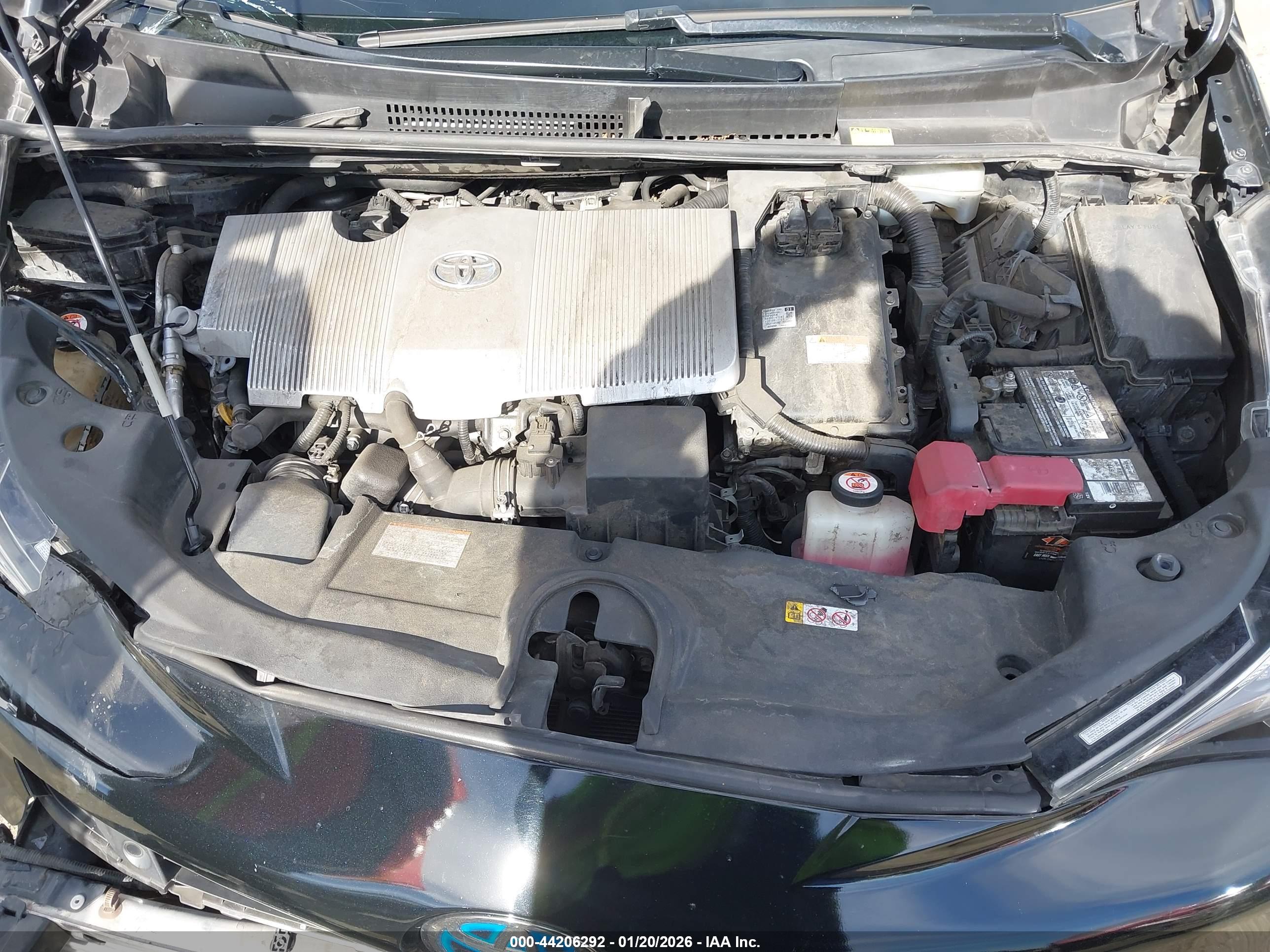 TOYOTA PRIUS image 10