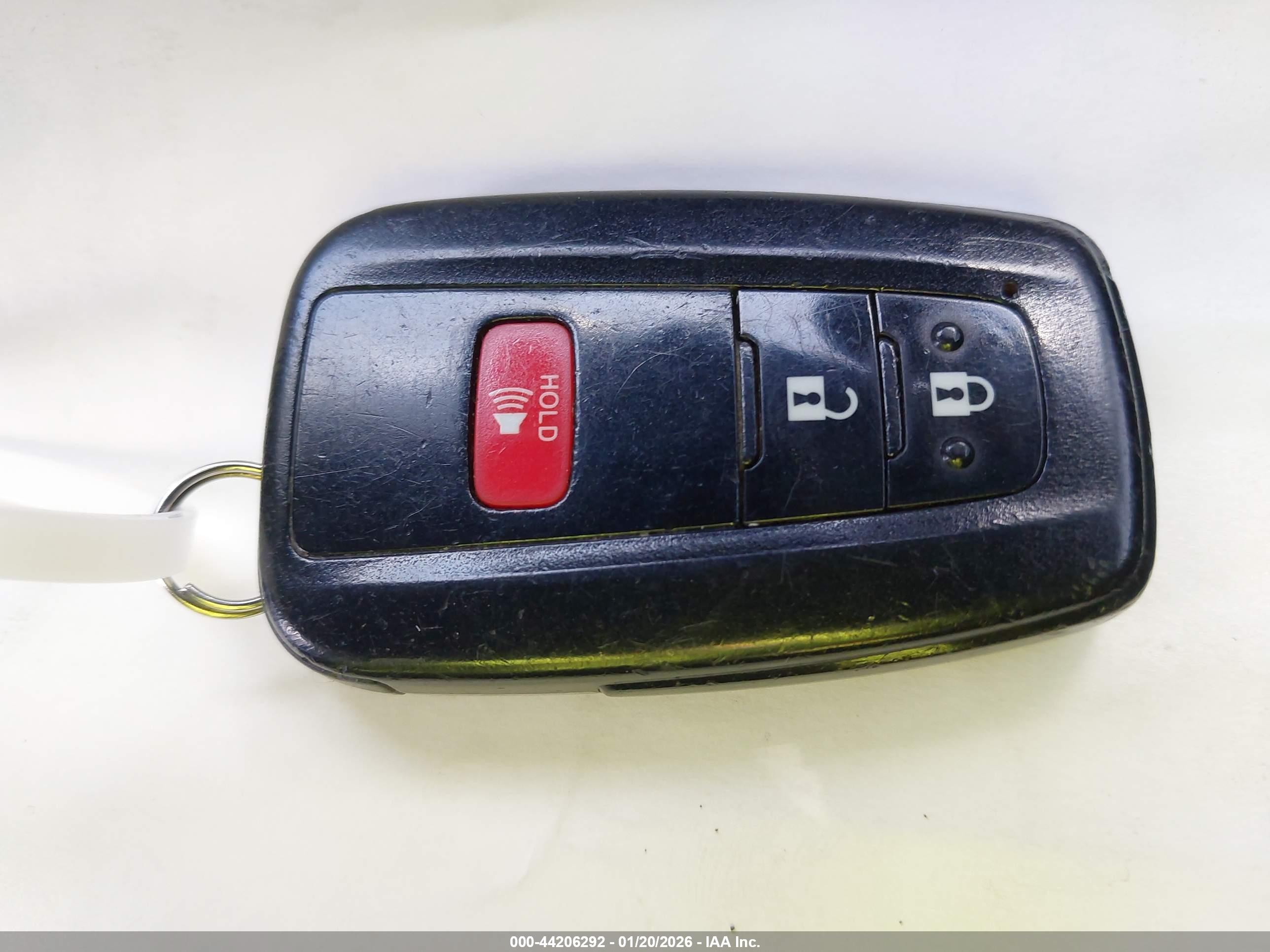 TOYOTA PRIUS image 11