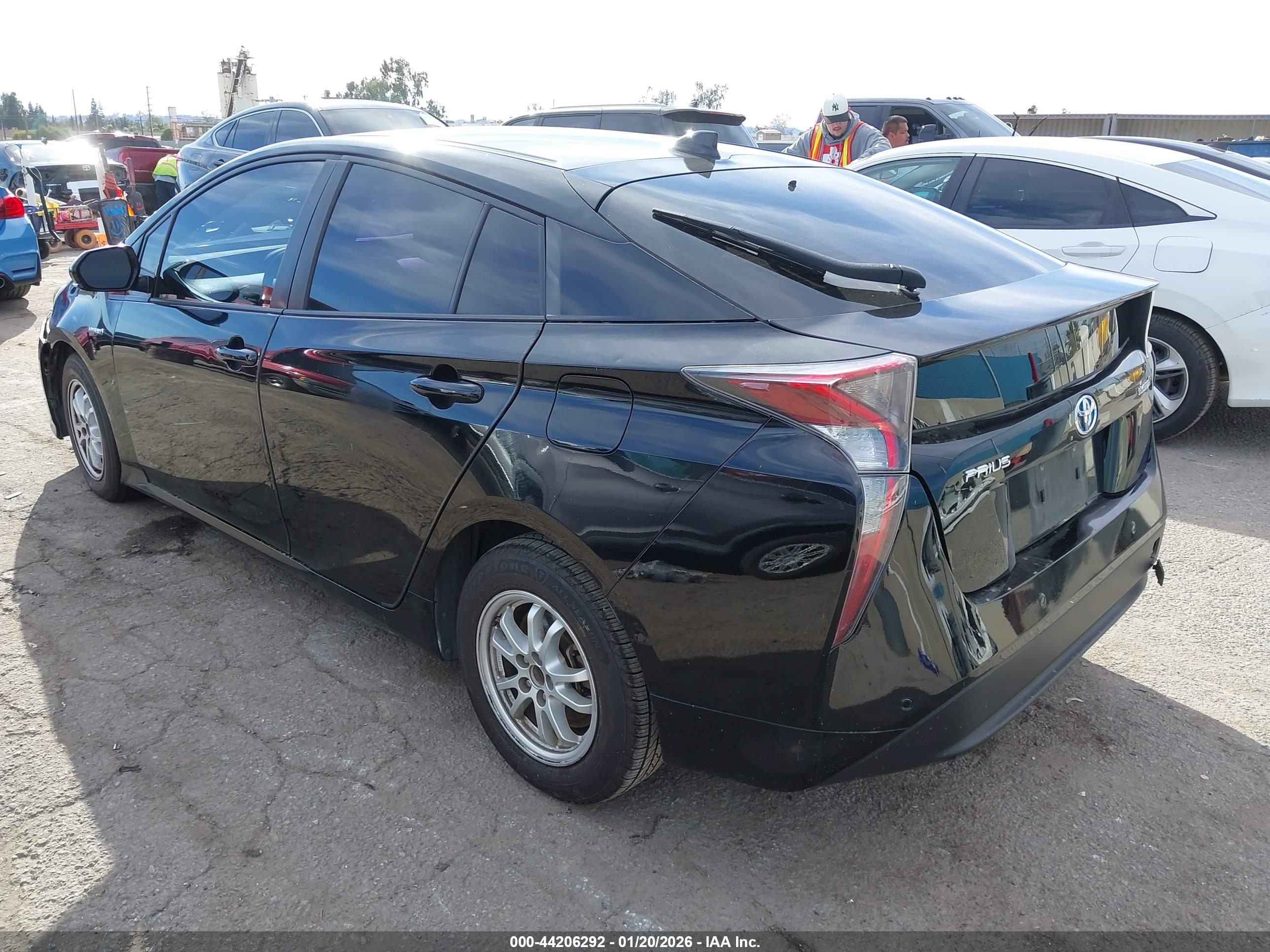 TOYOTA PRIUS image 3