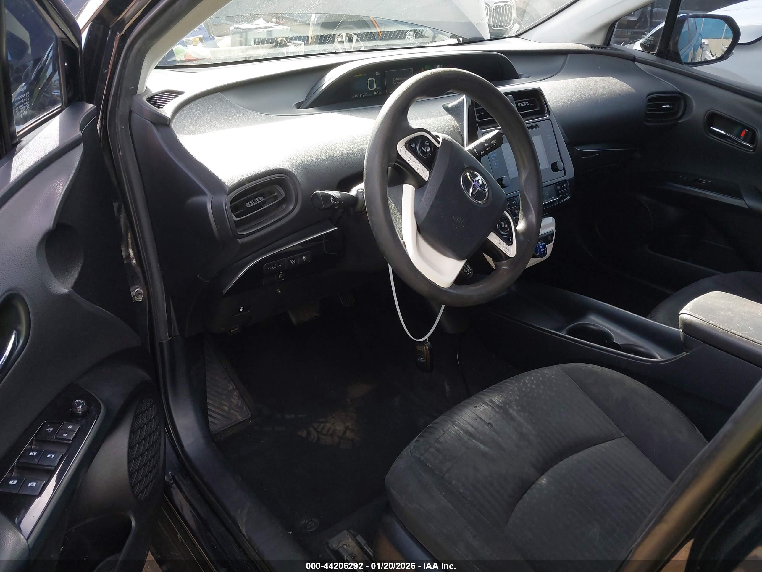 TOYOTA PRIUS image 5