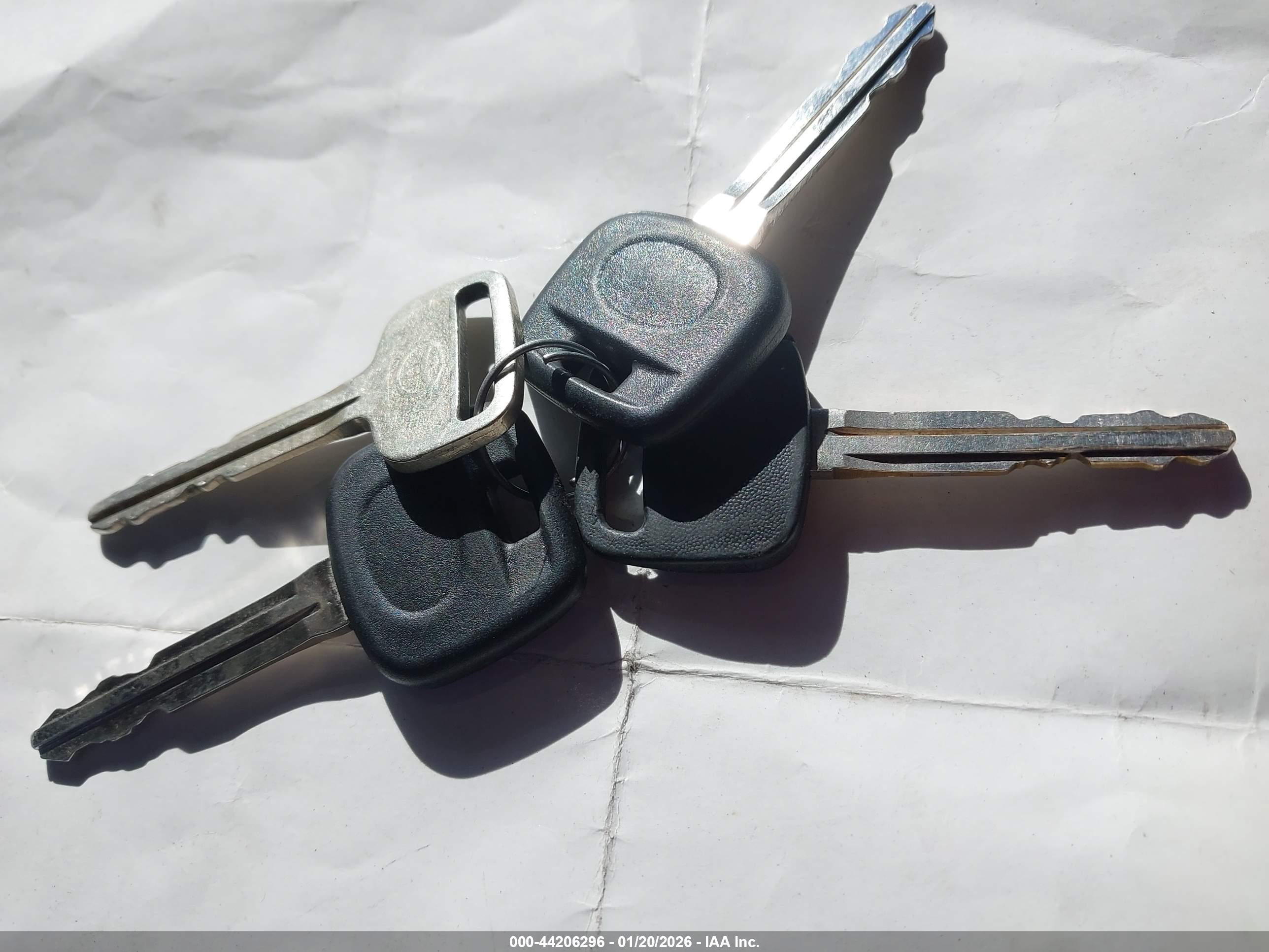 TOYOTA TUNDRA image 11