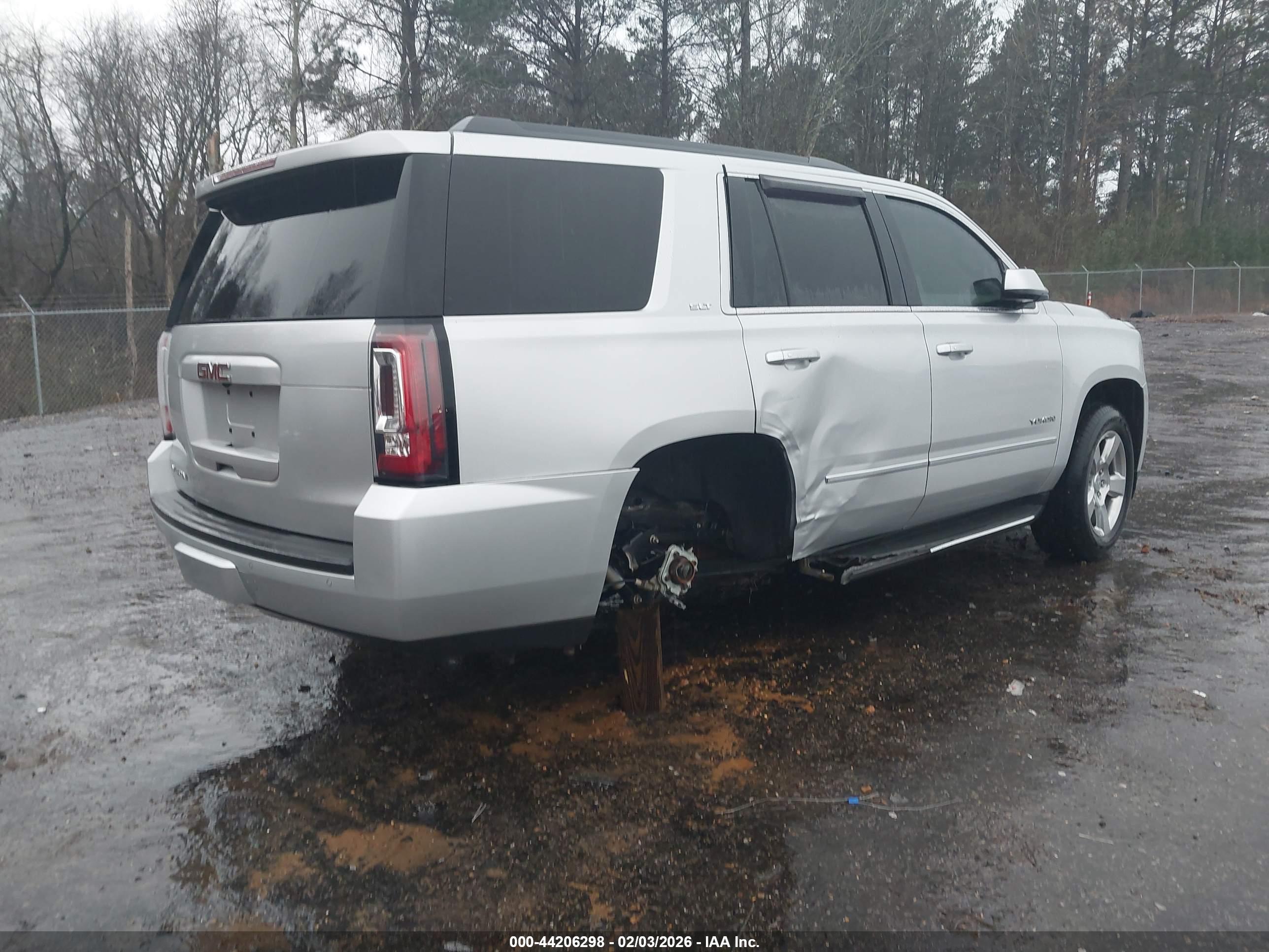 GMC YUKON image 4