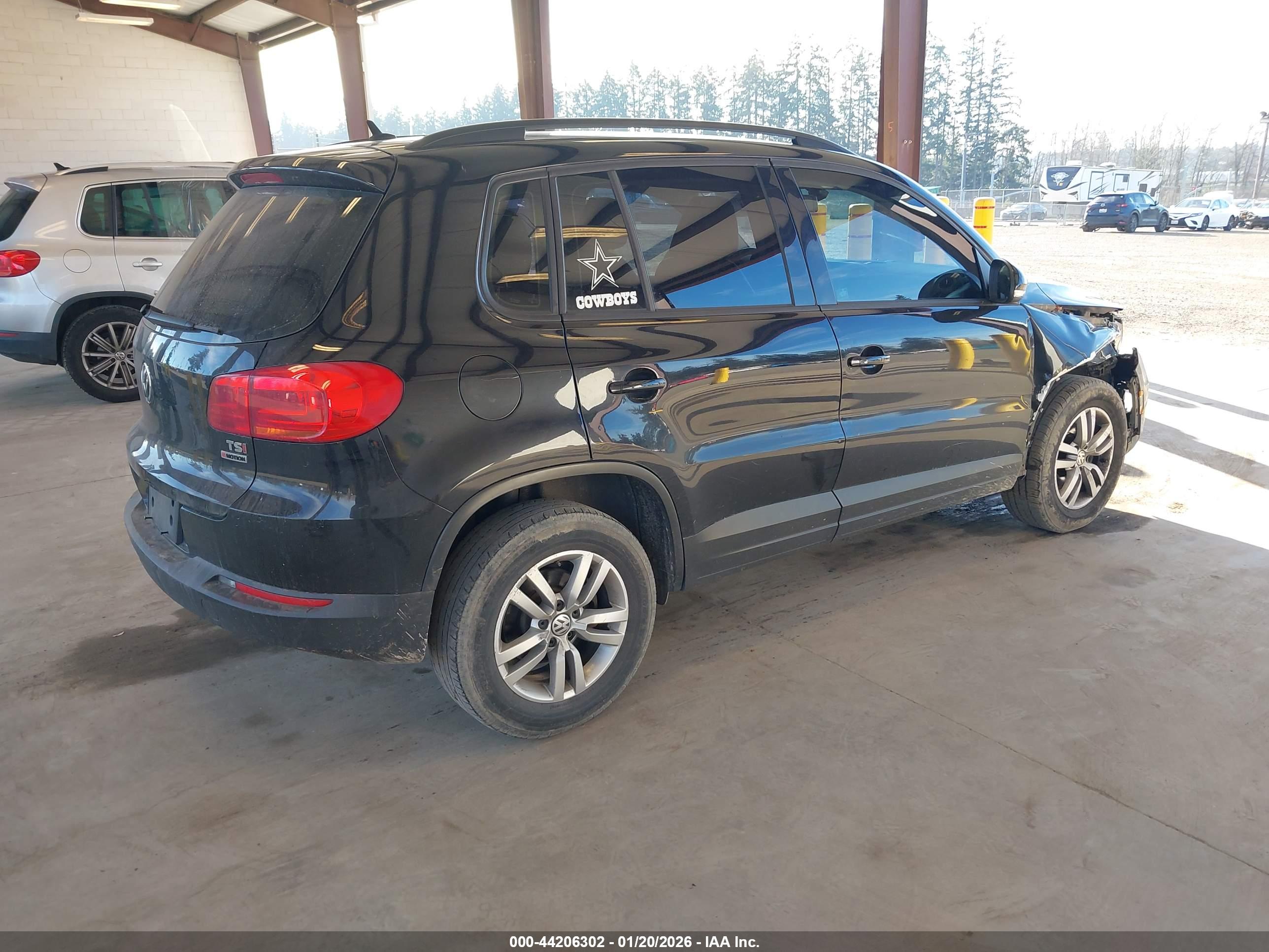 VOLKSWAGEN TIGUAN image 4