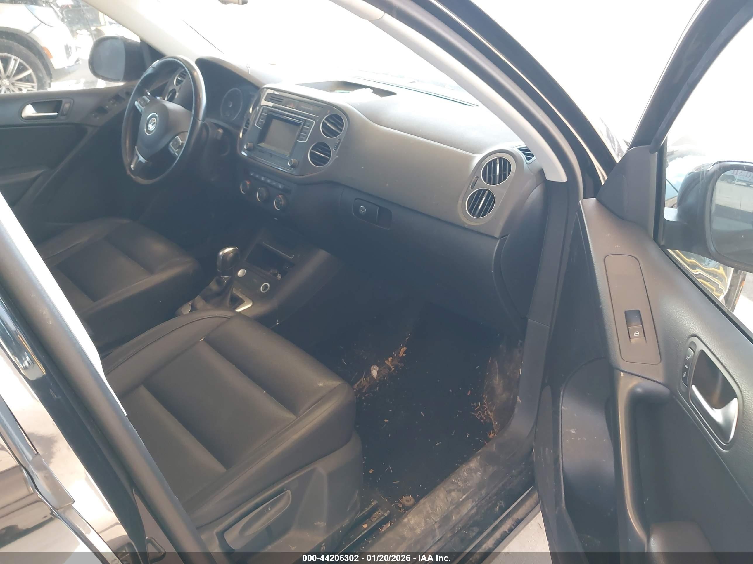 VOLKSWAGEN TIGUAN image 5