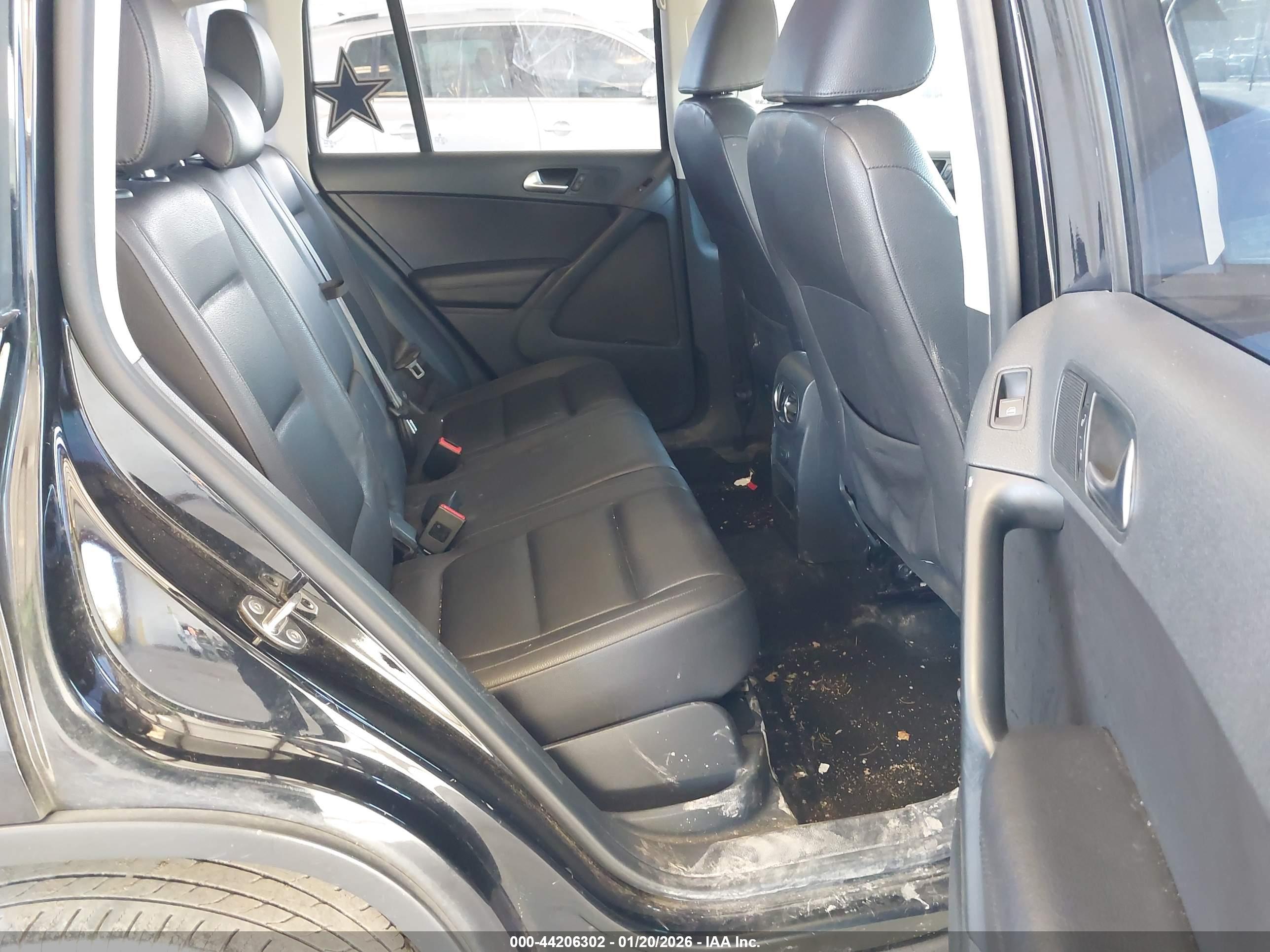 VOLKSWAGEN TIGUAN image 8