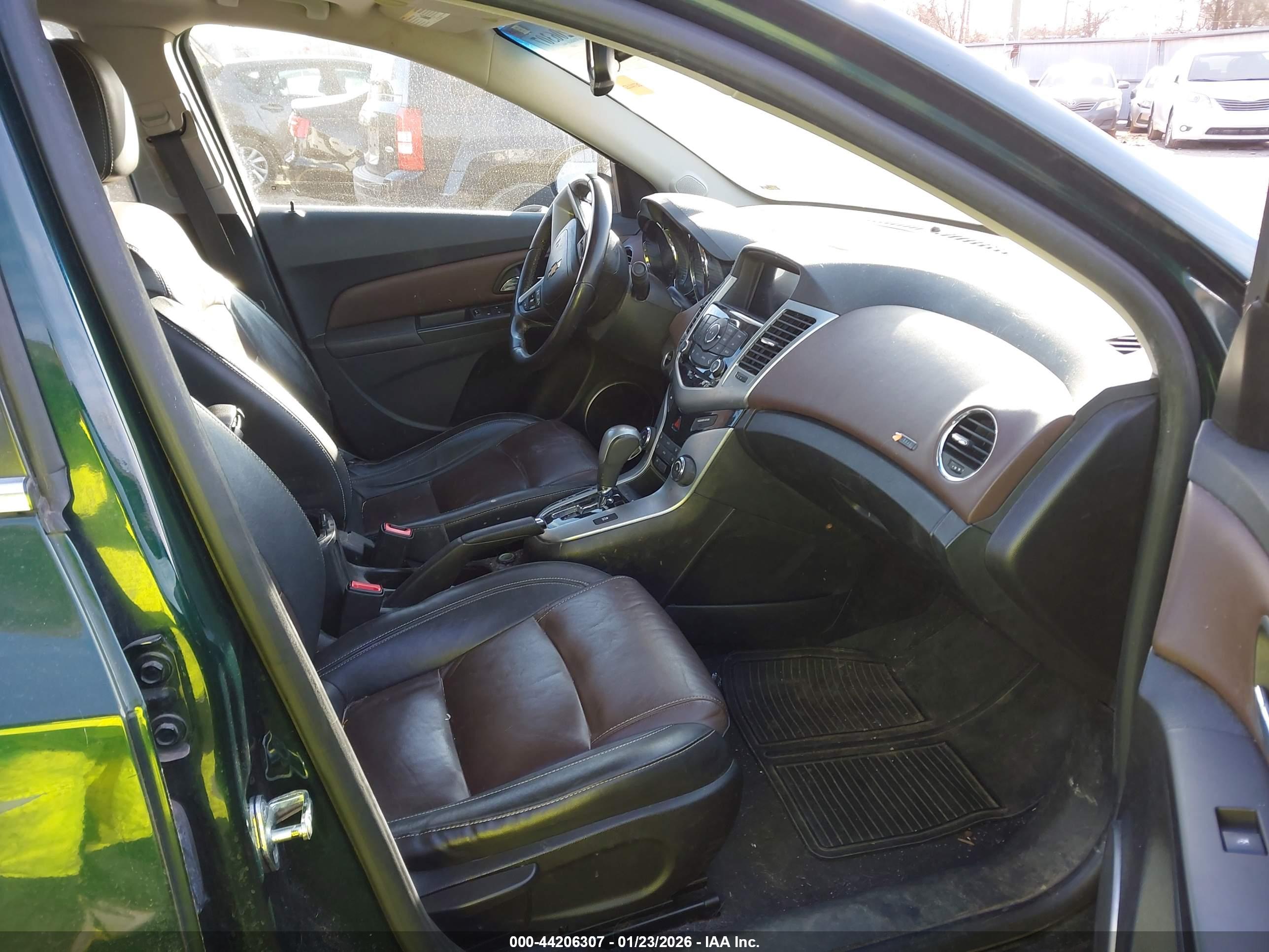 CHEVROLET CRUZE image 5