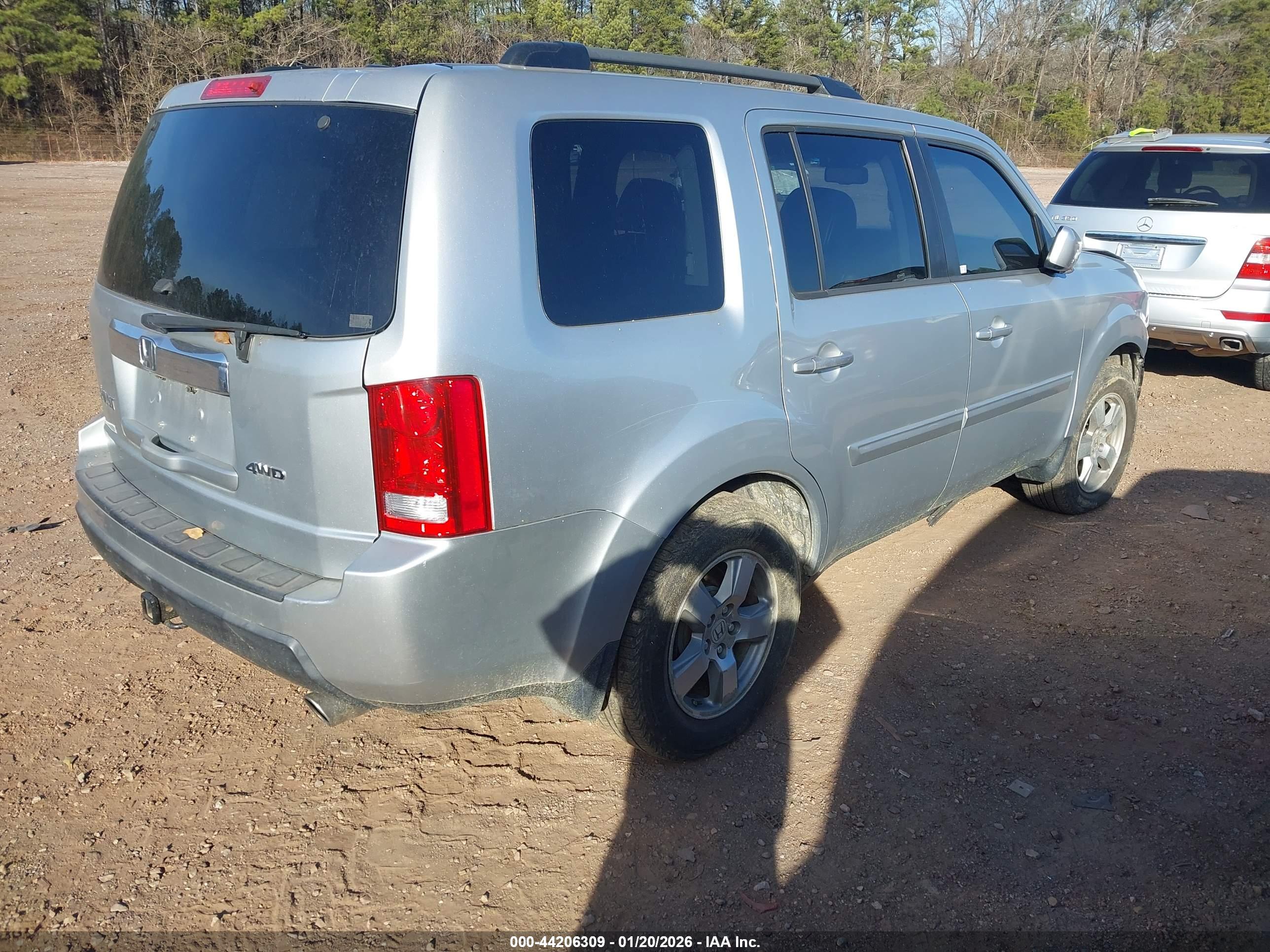 HONDA PILOT image 4