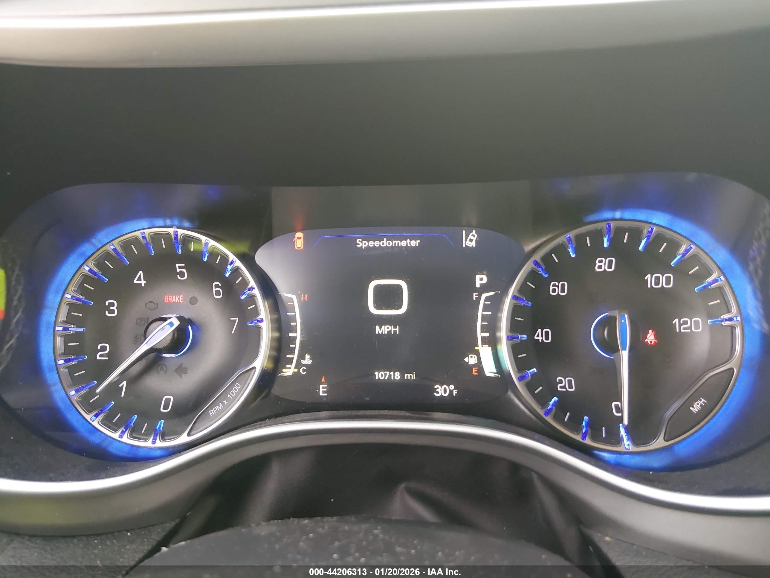 CHRYSLER PACIFICA image 7