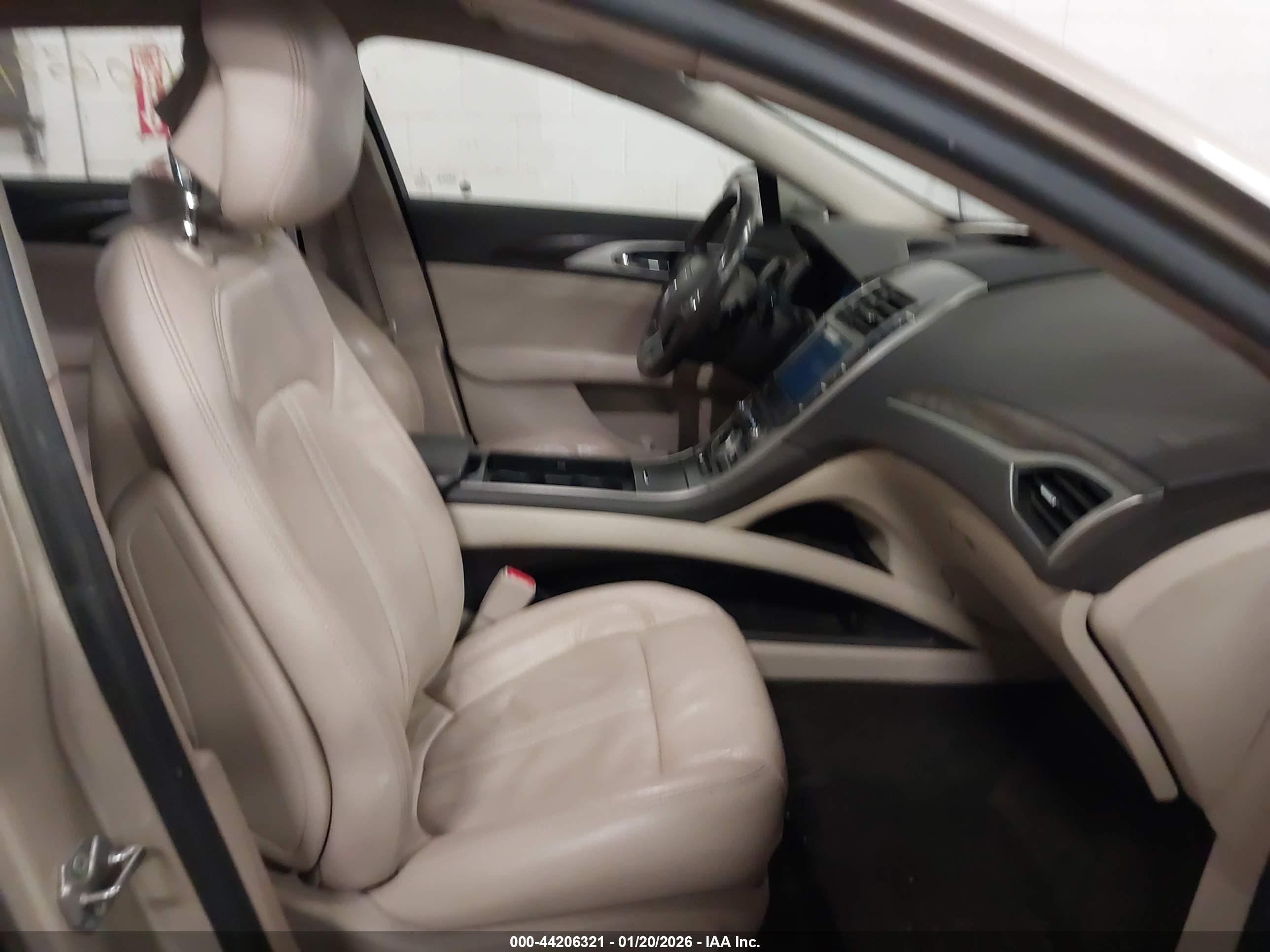 LINCOLN MKZ image 5