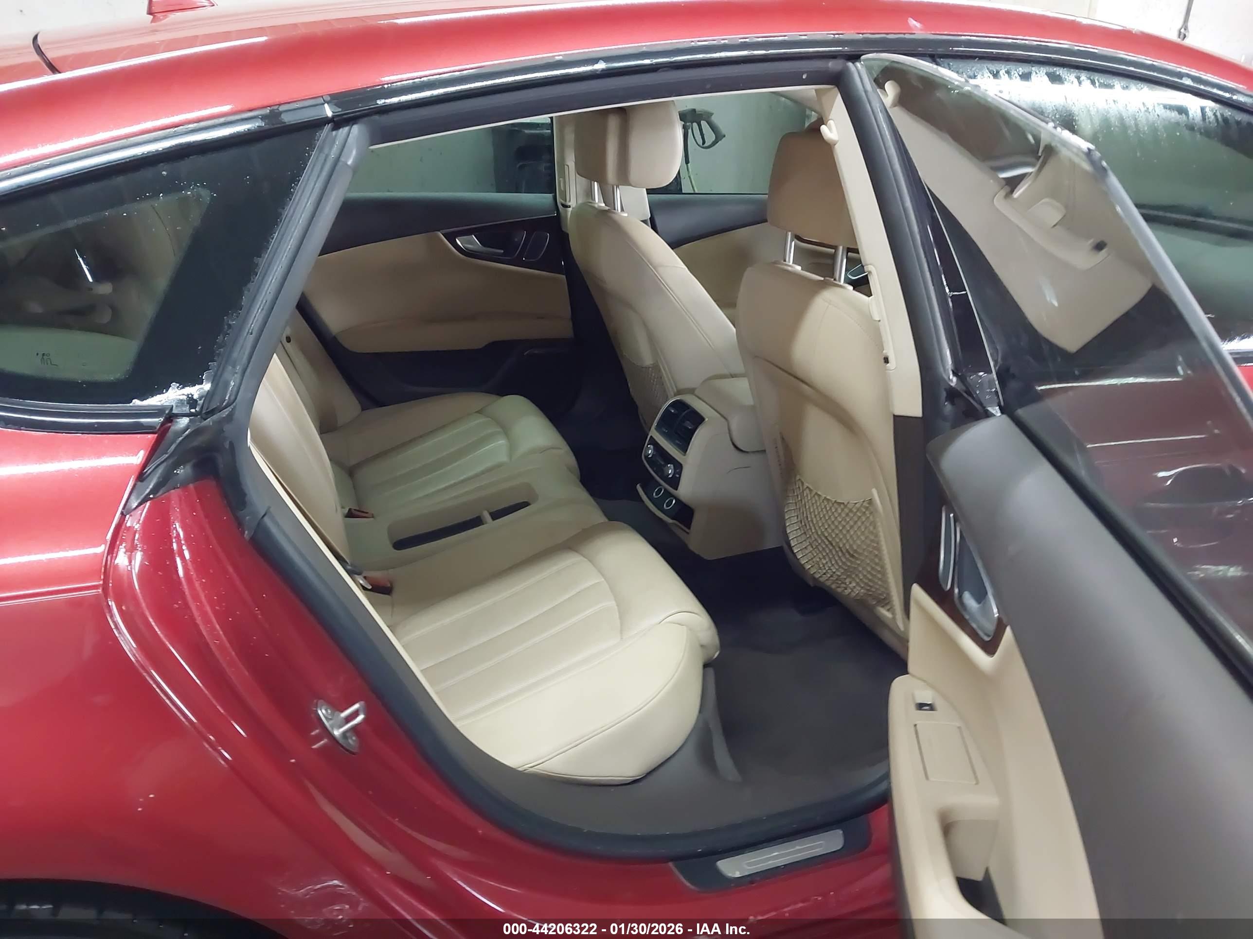 AUDI A7 image 8