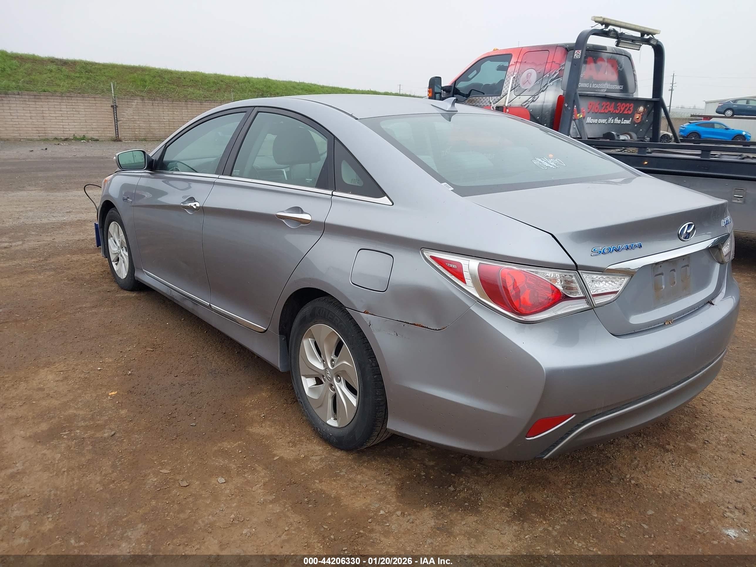 HYUNDAI SONATA image 3