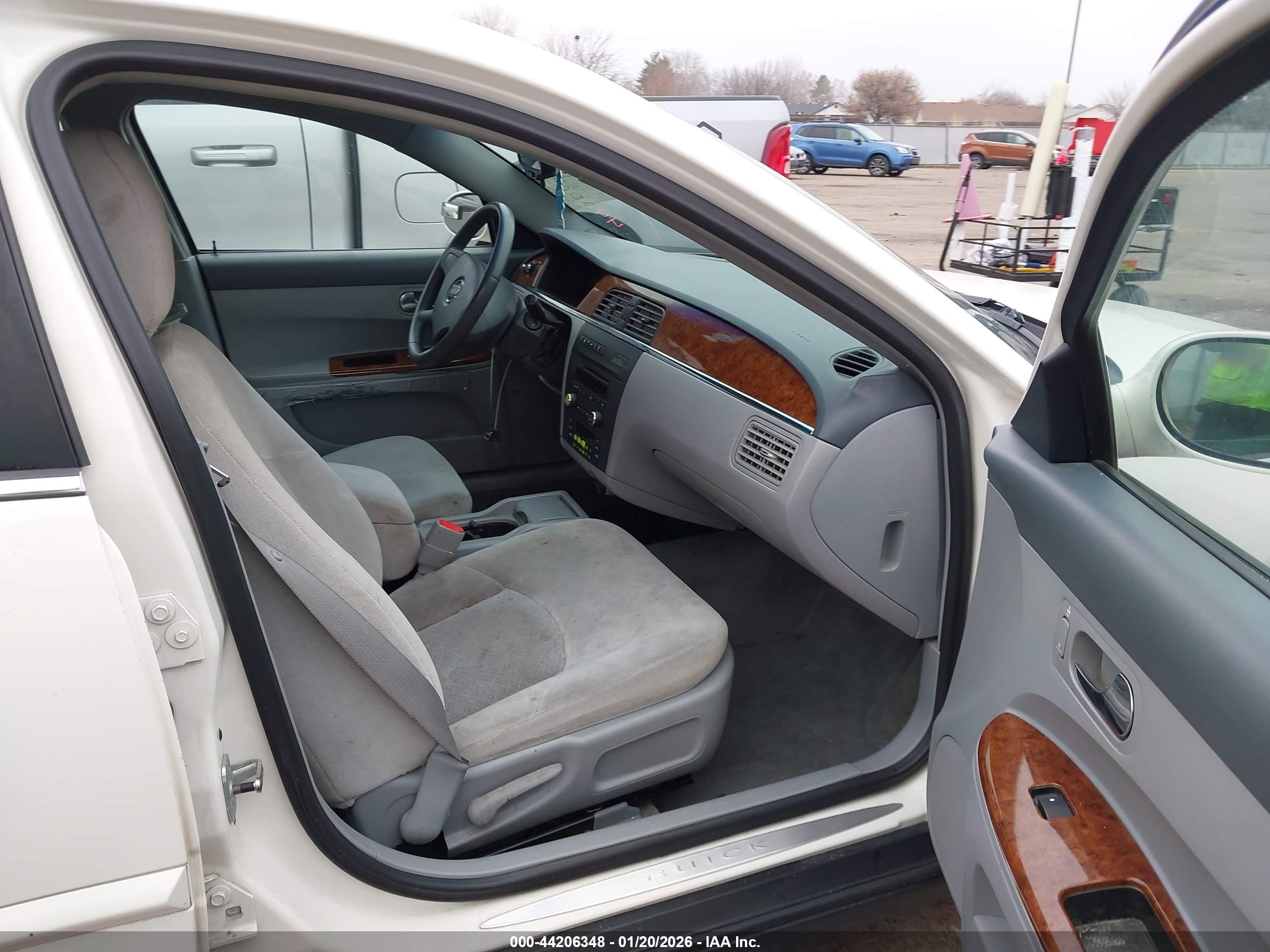 BUICK LACROSSE image 5