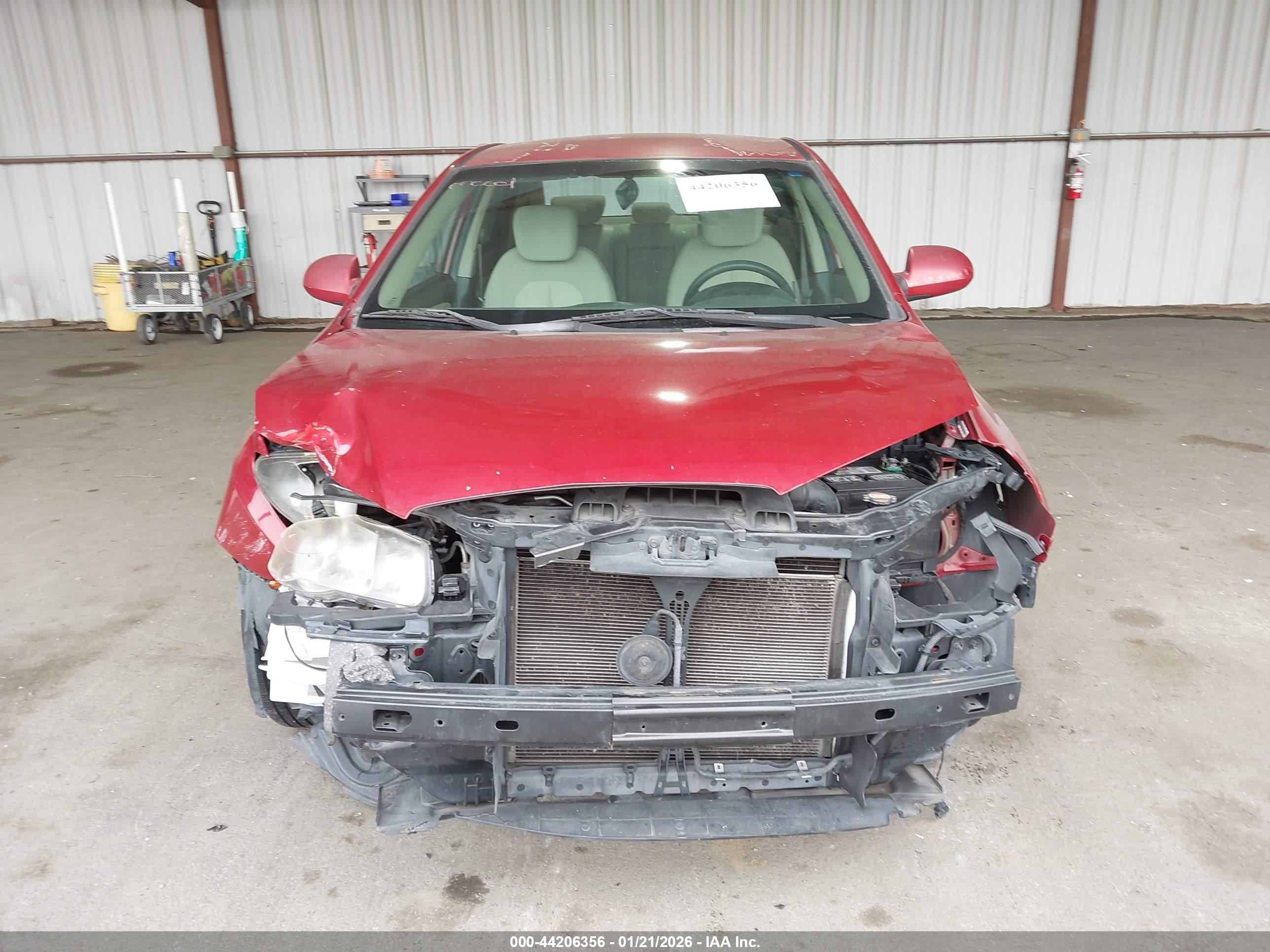HYUNDAI ELANTRA image 6