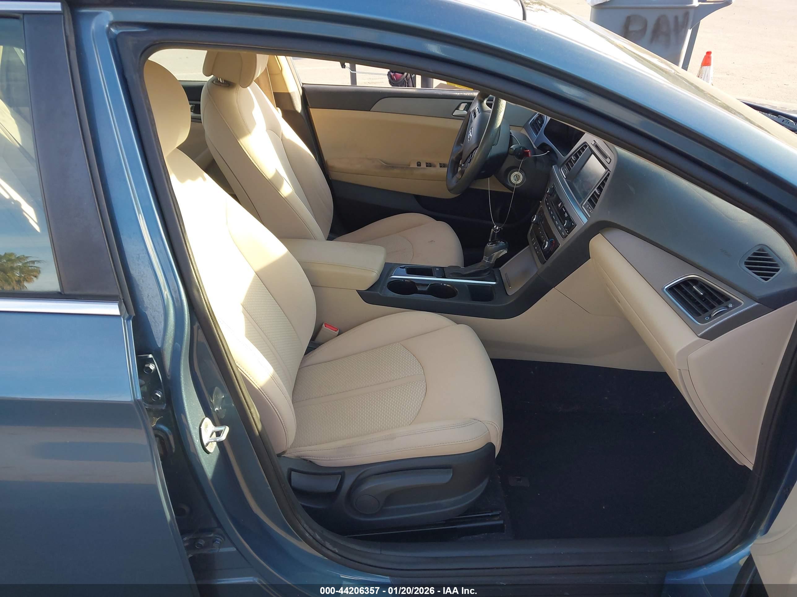 HYUNDAI SONATA image 5