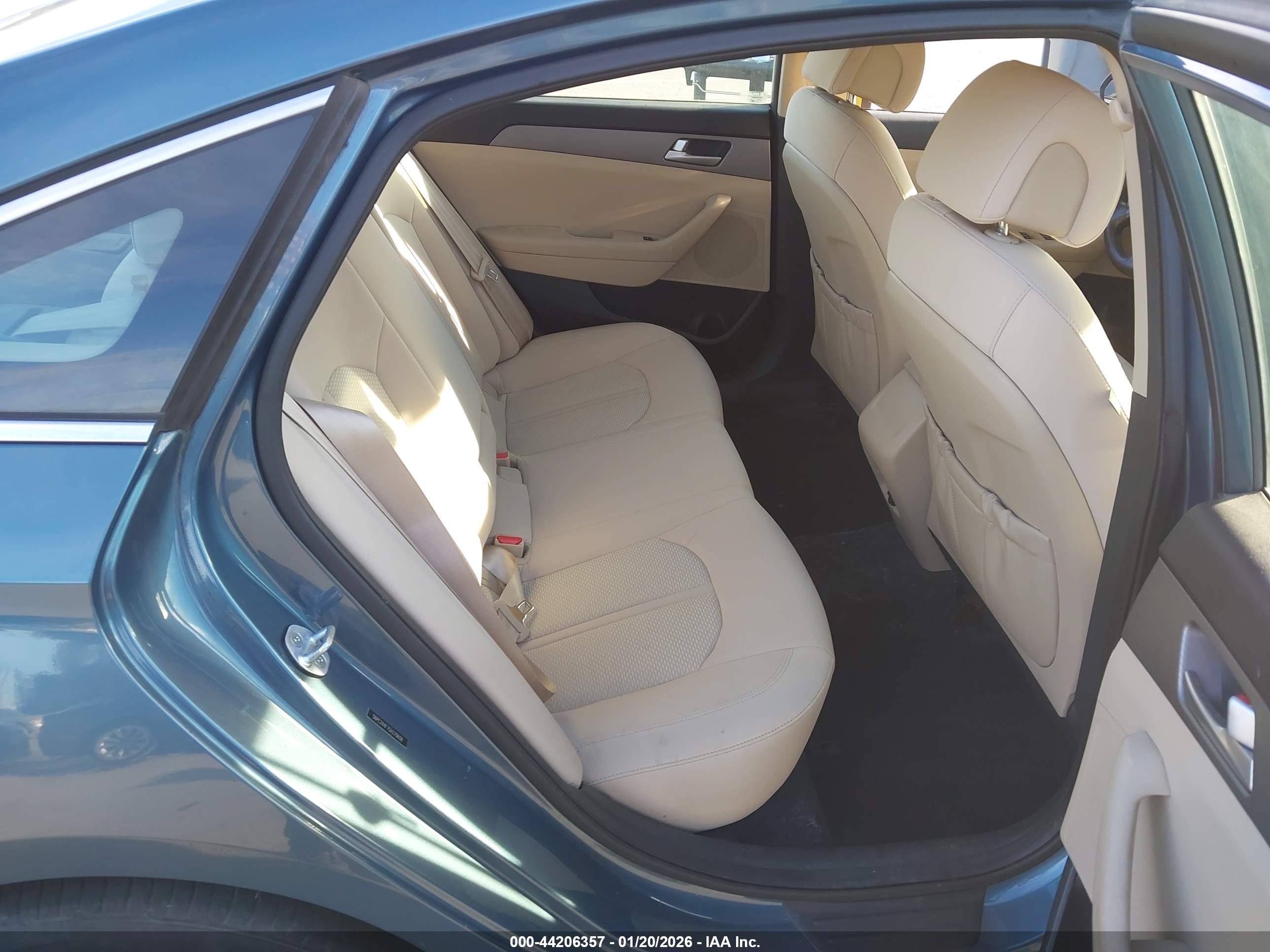HYUNDAI SONATA image 8